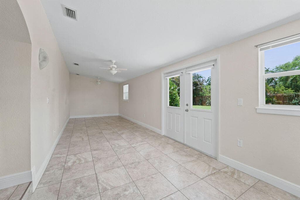 18966 SE Southgate Drive, Jupiter, FL 33469 18