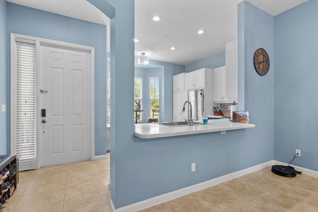 10518 SW Westlawn Boulevard, FL 34987 2
