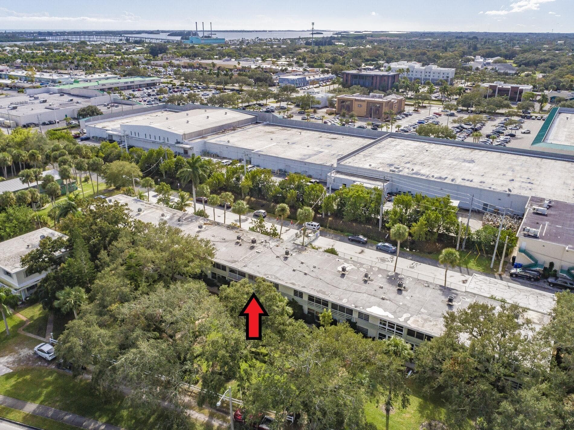 677 ROYAL PALM Boulevard 12, Vero Beach, FL 32960 30