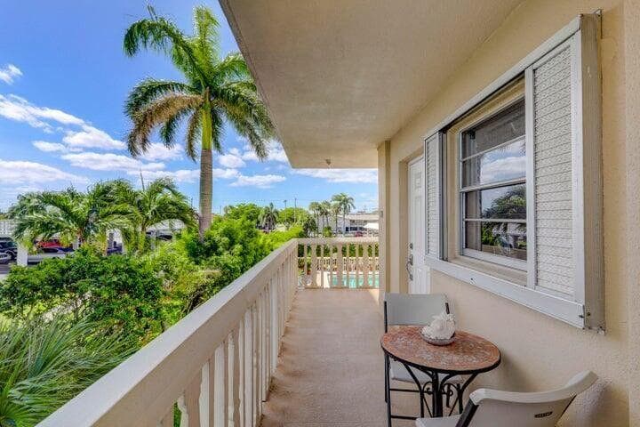 501 LAKE SHORE Drive 206, Lake Park, FL 33403 10