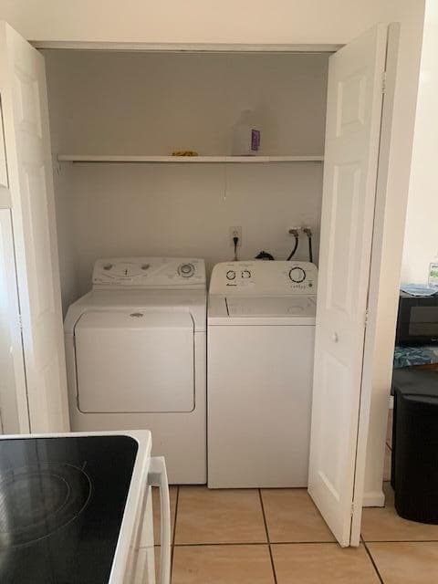 933 Francis Street, West Palm Beach, FL 33405 5