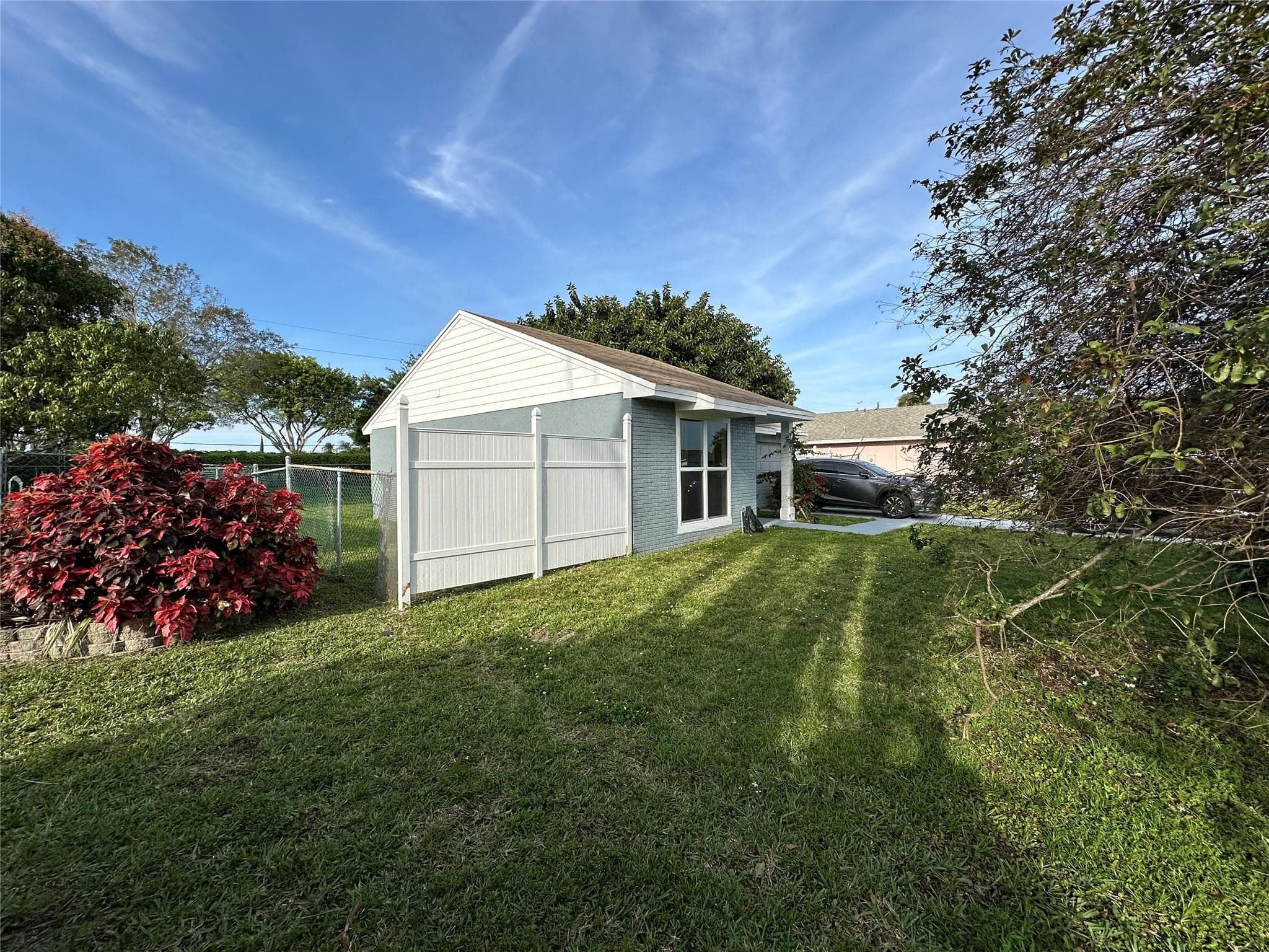 8395 GARDEN GATE Place, Boca Raton, FL 33433 23
