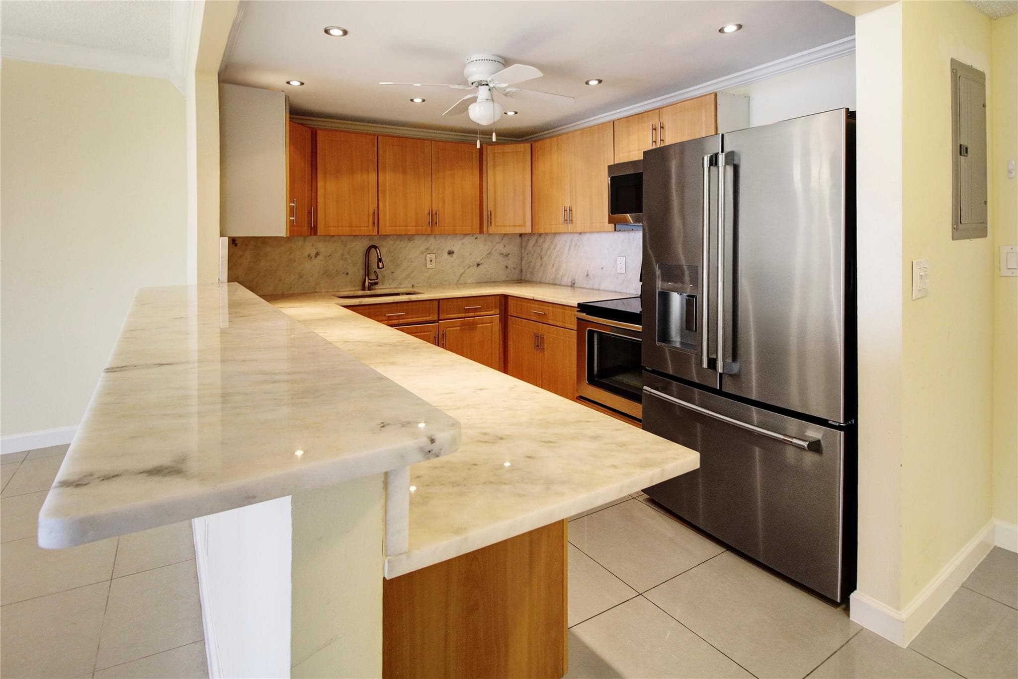 2500 PARKVIEW Drive 1710, Hallandale Beach, FL 33009 12