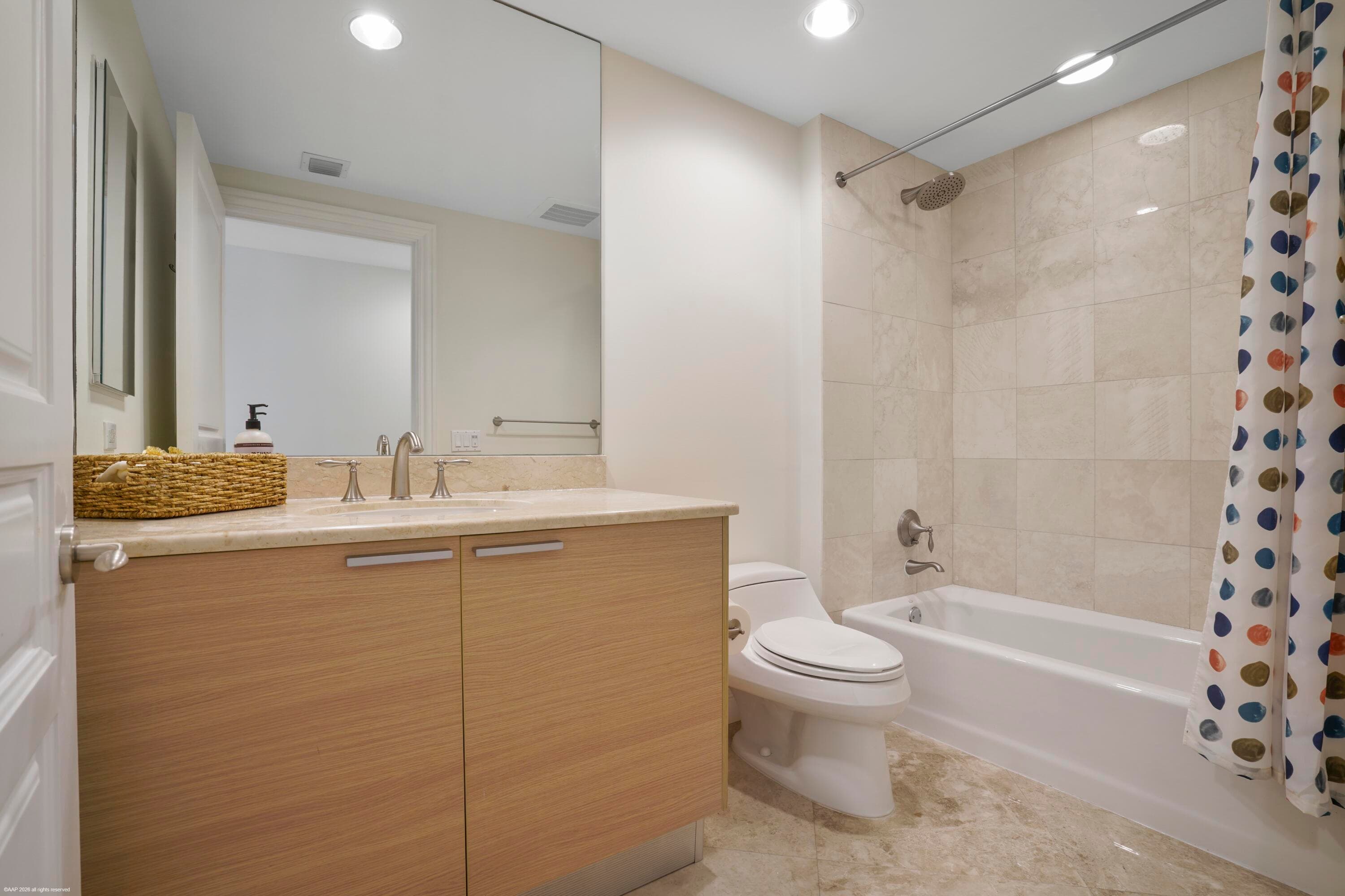 3800 N Ocean Drive 1450, Singer Island, FL 33404 40