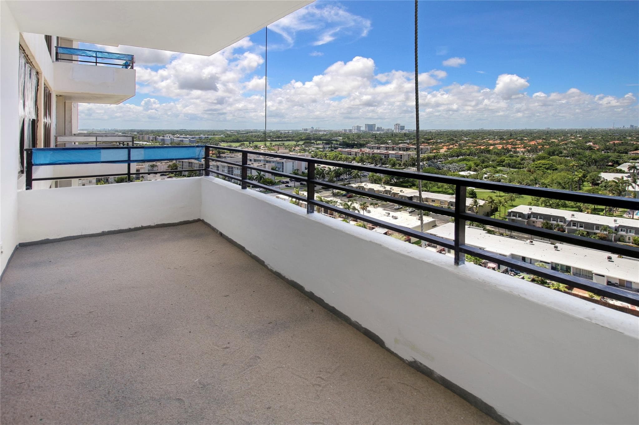 2500 PARKVIEW Drive 1710, Hallandale Beach, FL 33009 23