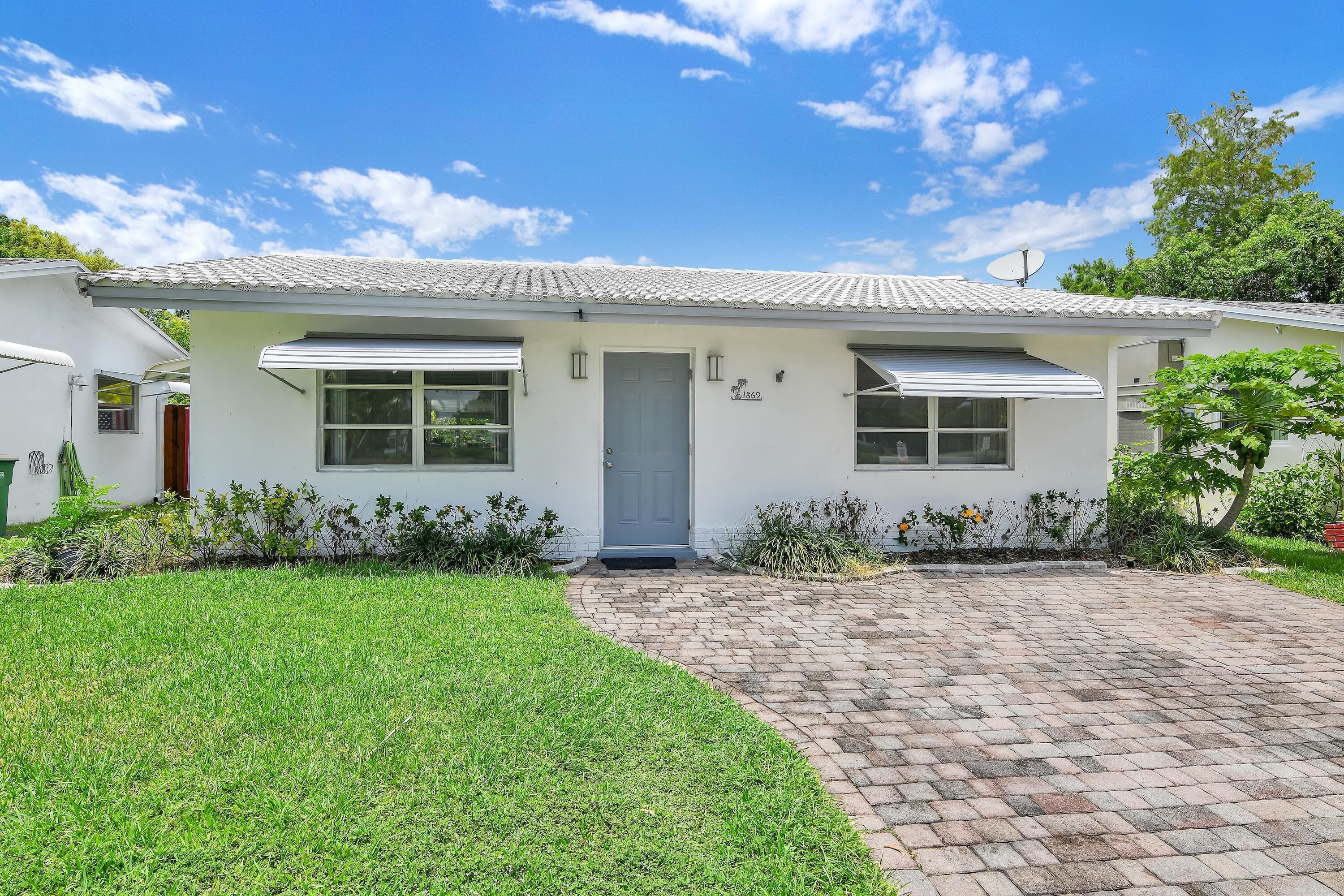 1869 NW 46th Street, Tamarac, FL 33309 2