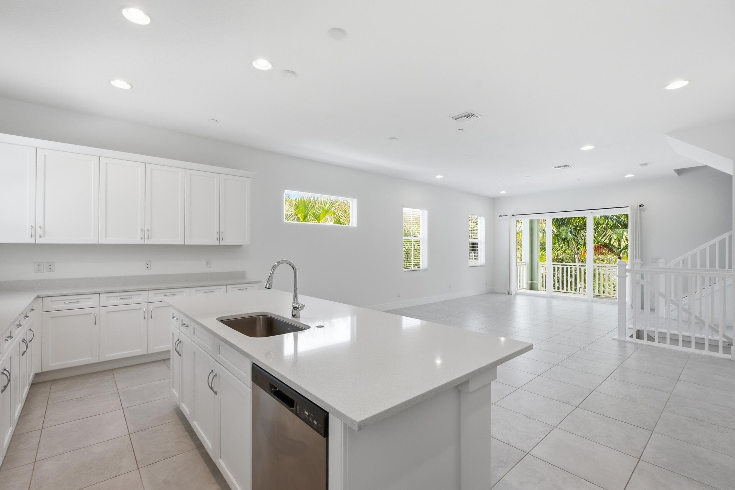 12625 MACHIAVELLI Way, Palm Beach Gardens, FL 33418 17