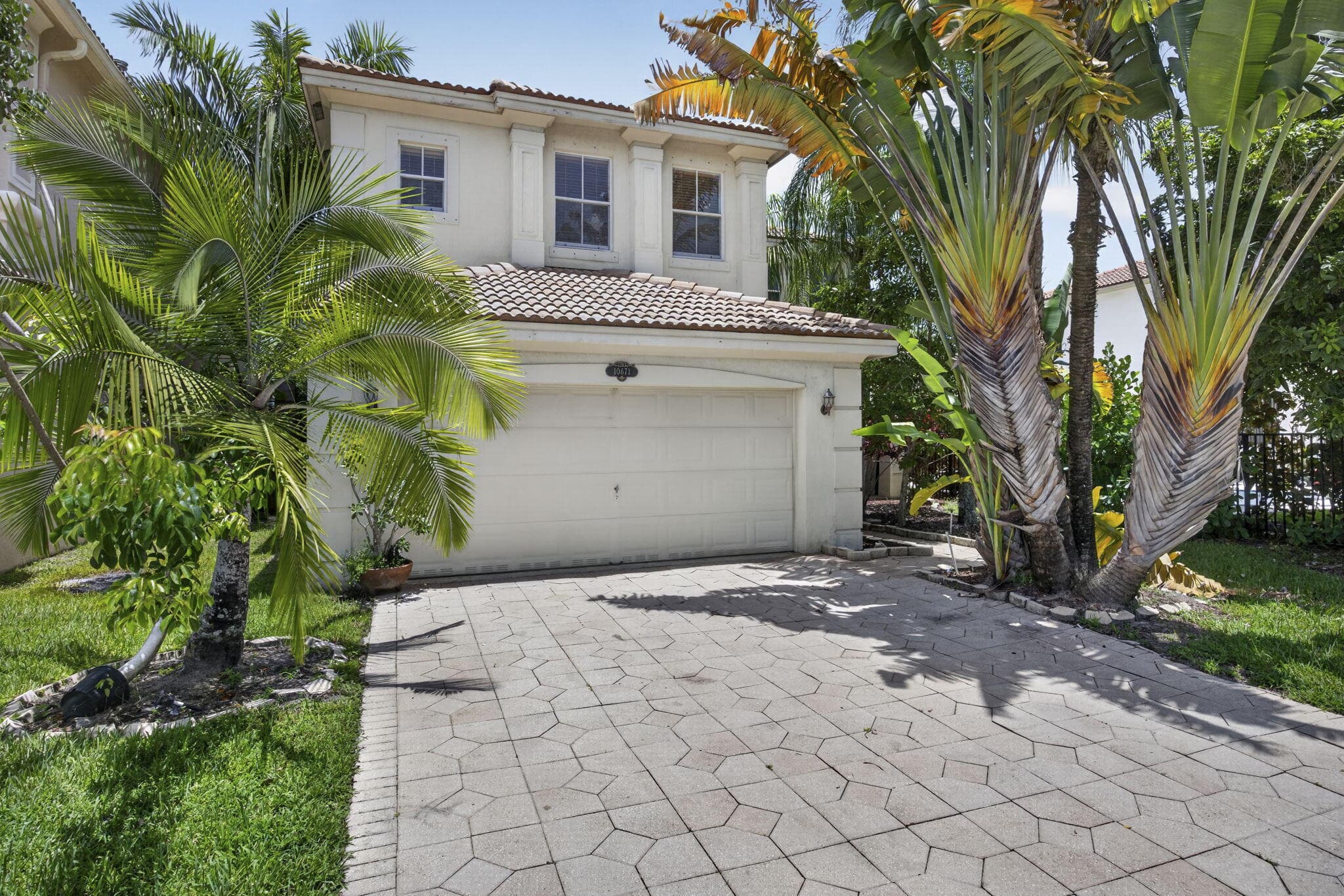 10671 Old Hammock Way, Wellington, FL 33414
