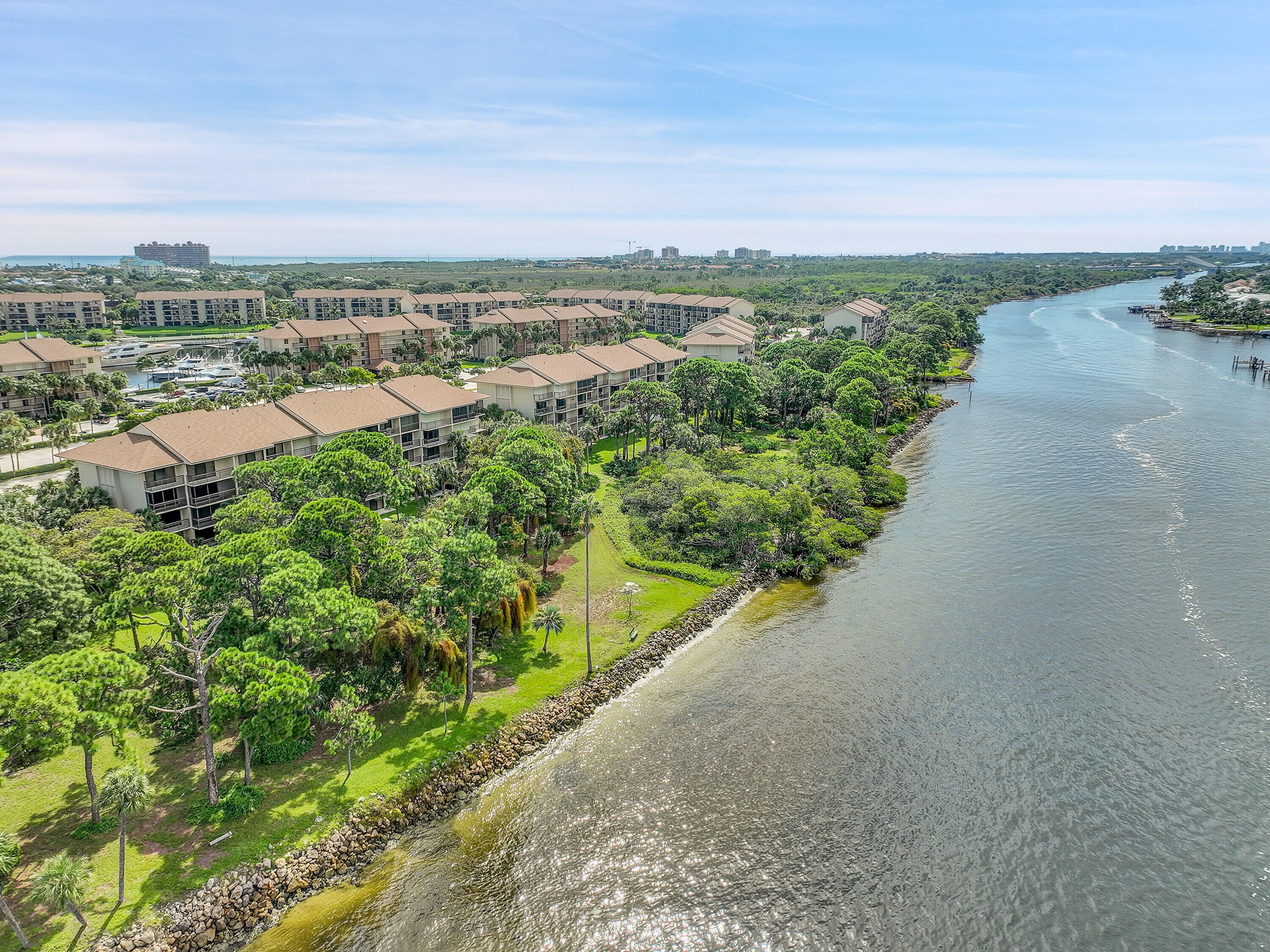 2001 Marina Isle Way 203, Jupiter, FL 33477 39