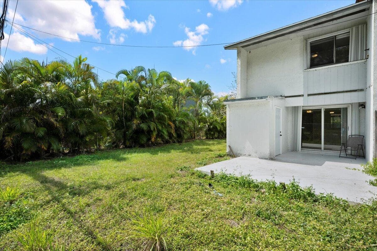 3666 PINEHURST Drive C, Lake Worth, FL 33467 22