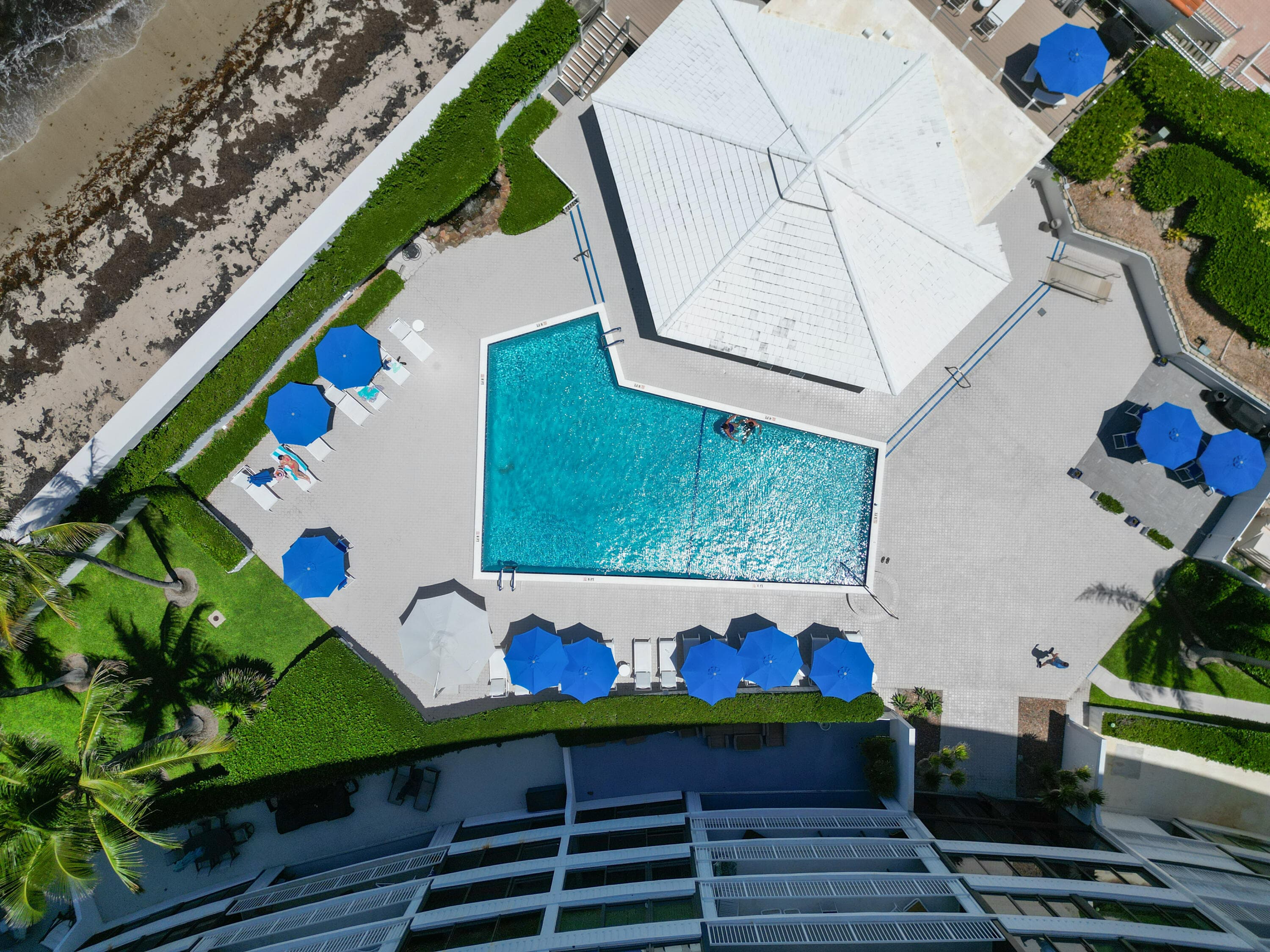 3590 S Ocean Boulevard 101, South Palm Beach, FL 33480 34