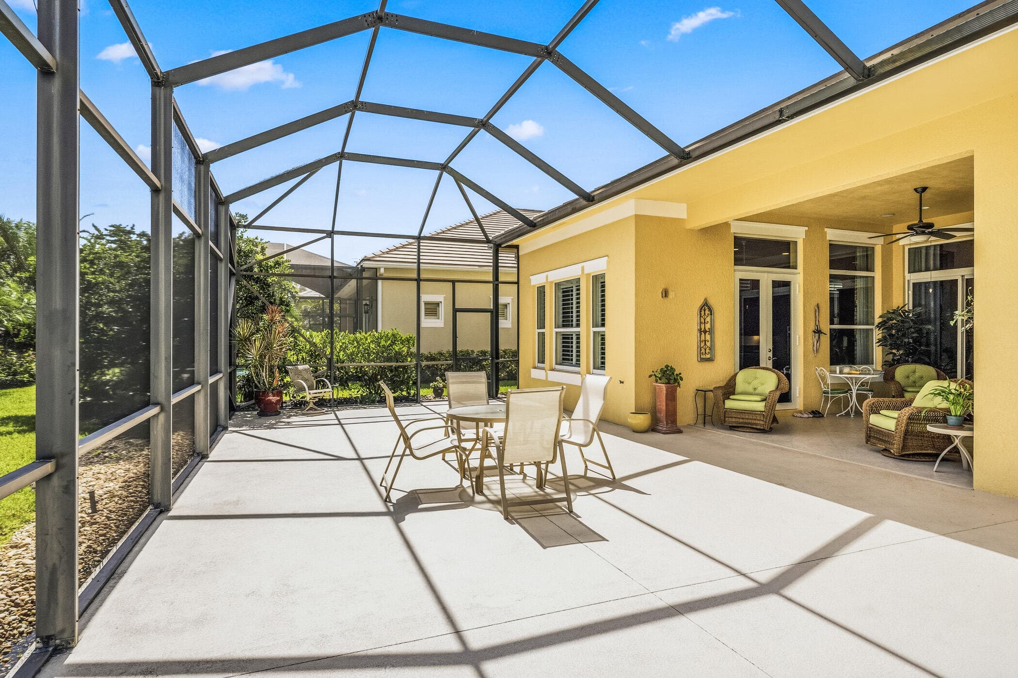 1065 RIVER WIND Circle, Vero Beach, FL 32967 18