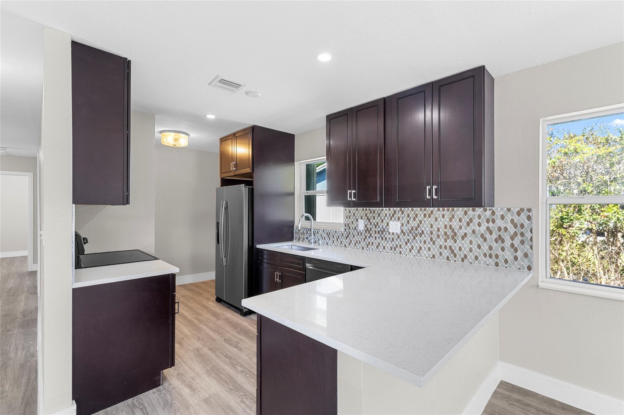 2171 NW 29th Avenue, Fort Lauderdale, FL 33311 5