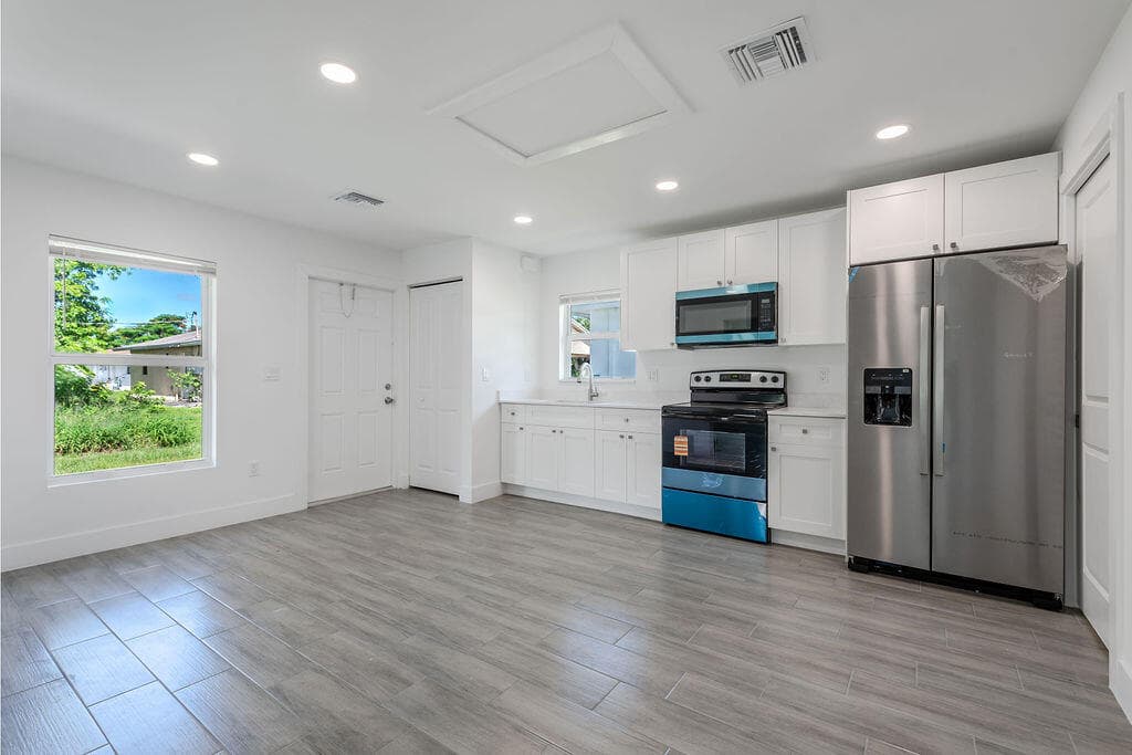 3018 SE Iris Street 2, Stuart, FL 34997 4