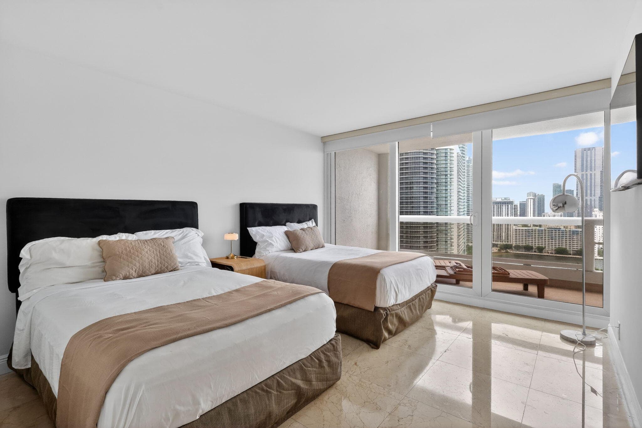 1717 N BAYSHORE Drive A-2935, Miami, FL 33132 39