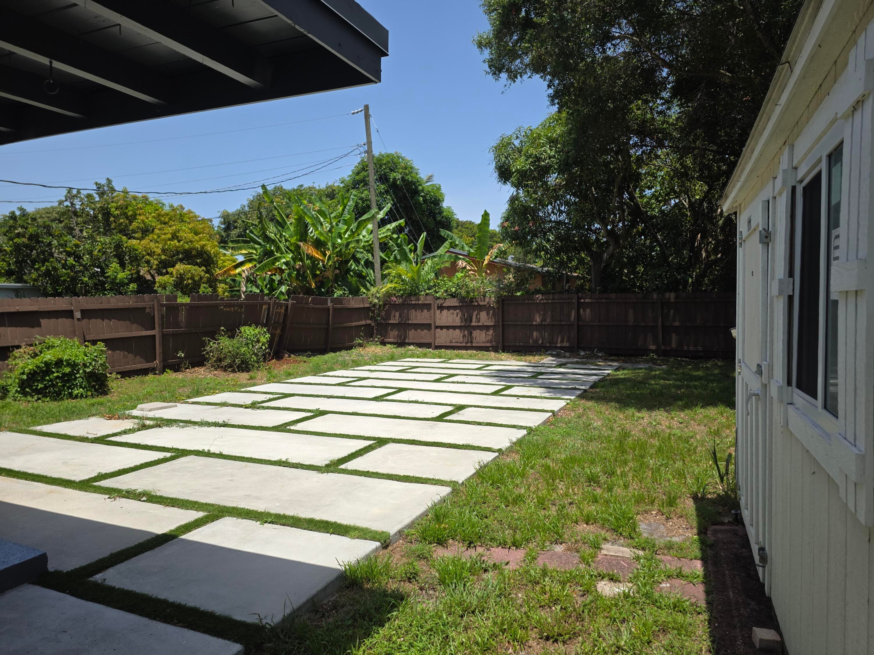 1220 NE 1ST Avenue, Fort Lauderdale, FL 33304 13