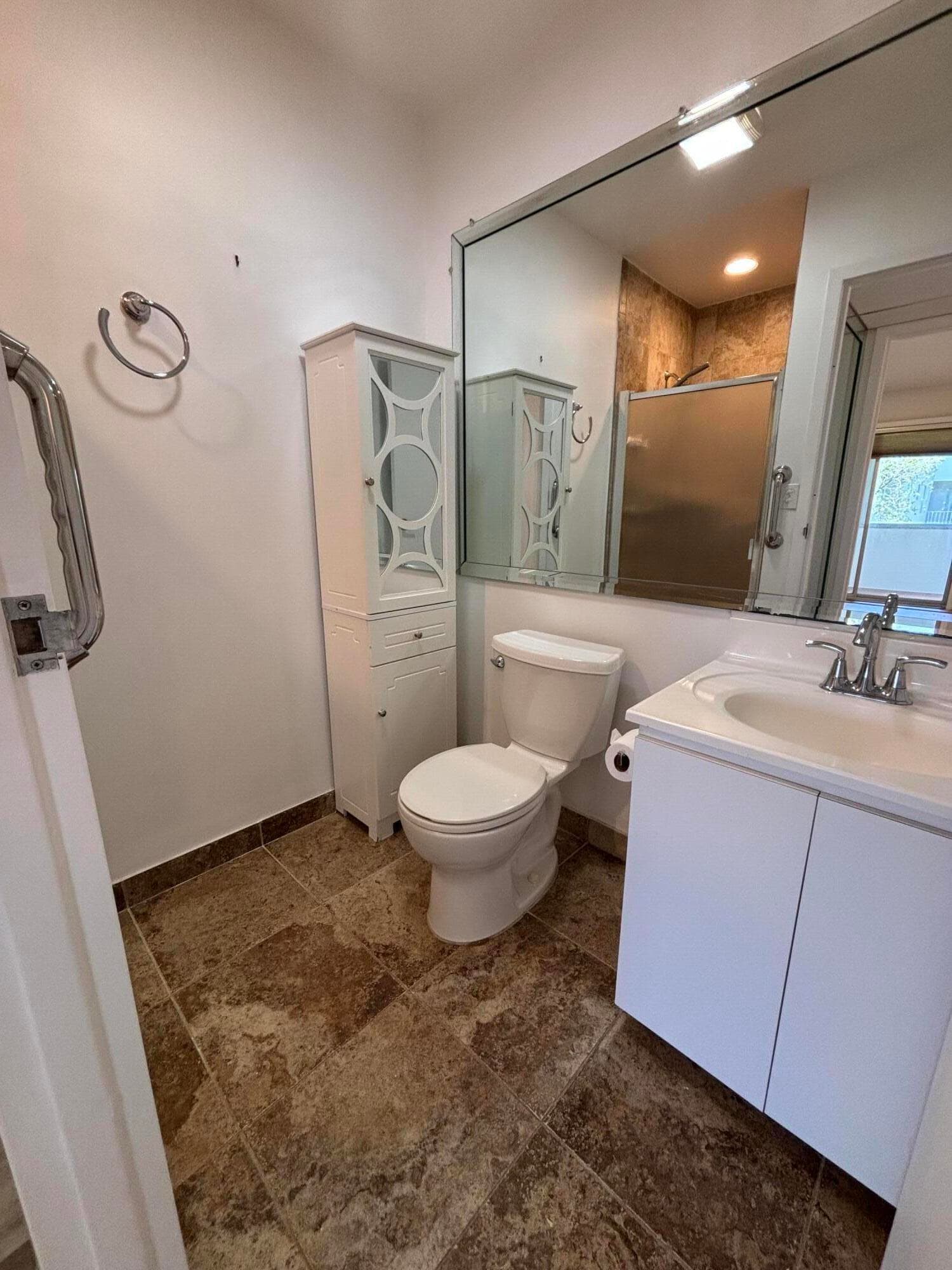 652 Flanders N, Delray Beach, FL 33484 18