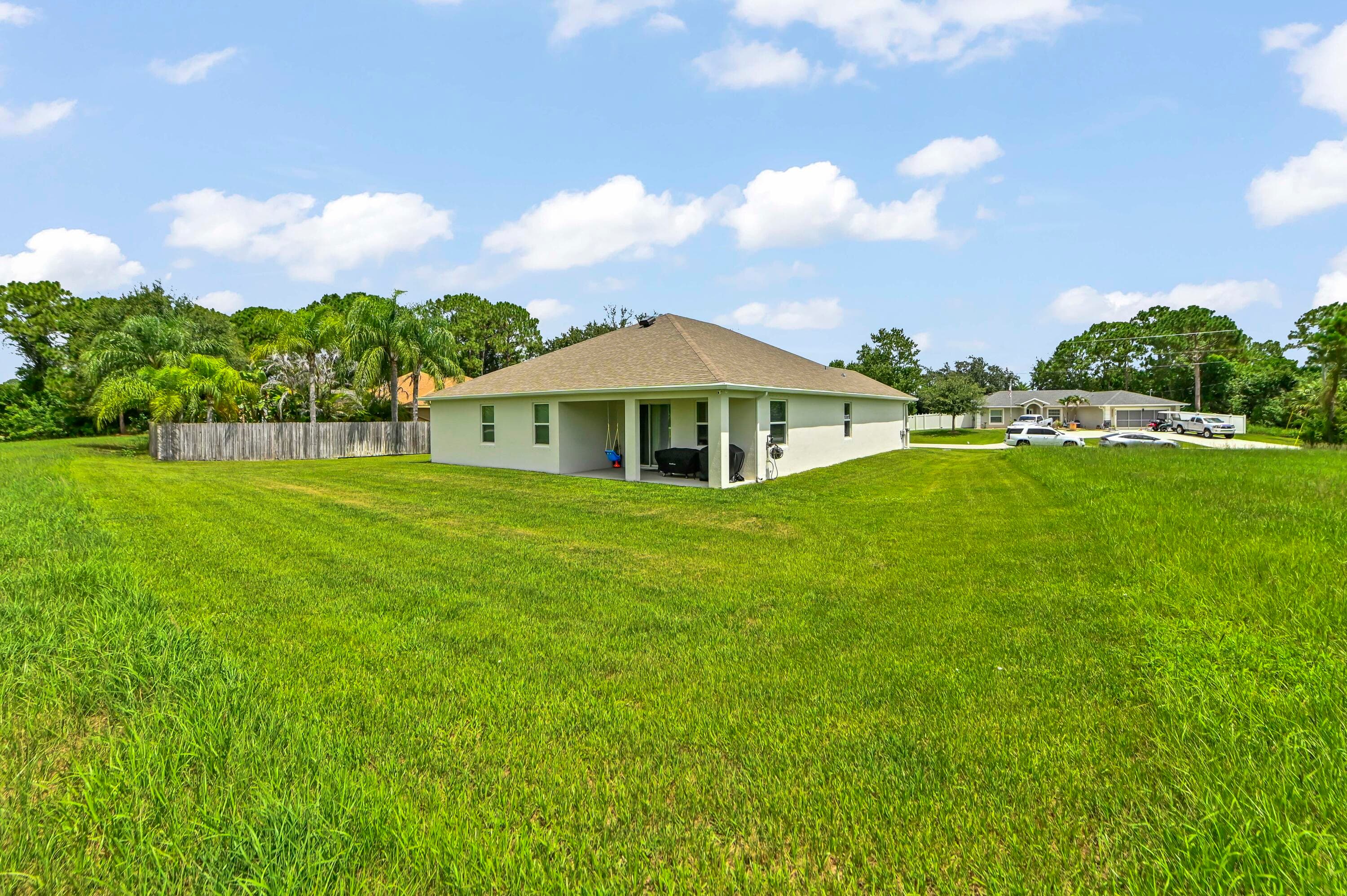 6128 NW DENSAW Terrace, Port St. Lucie, FL 34986 32