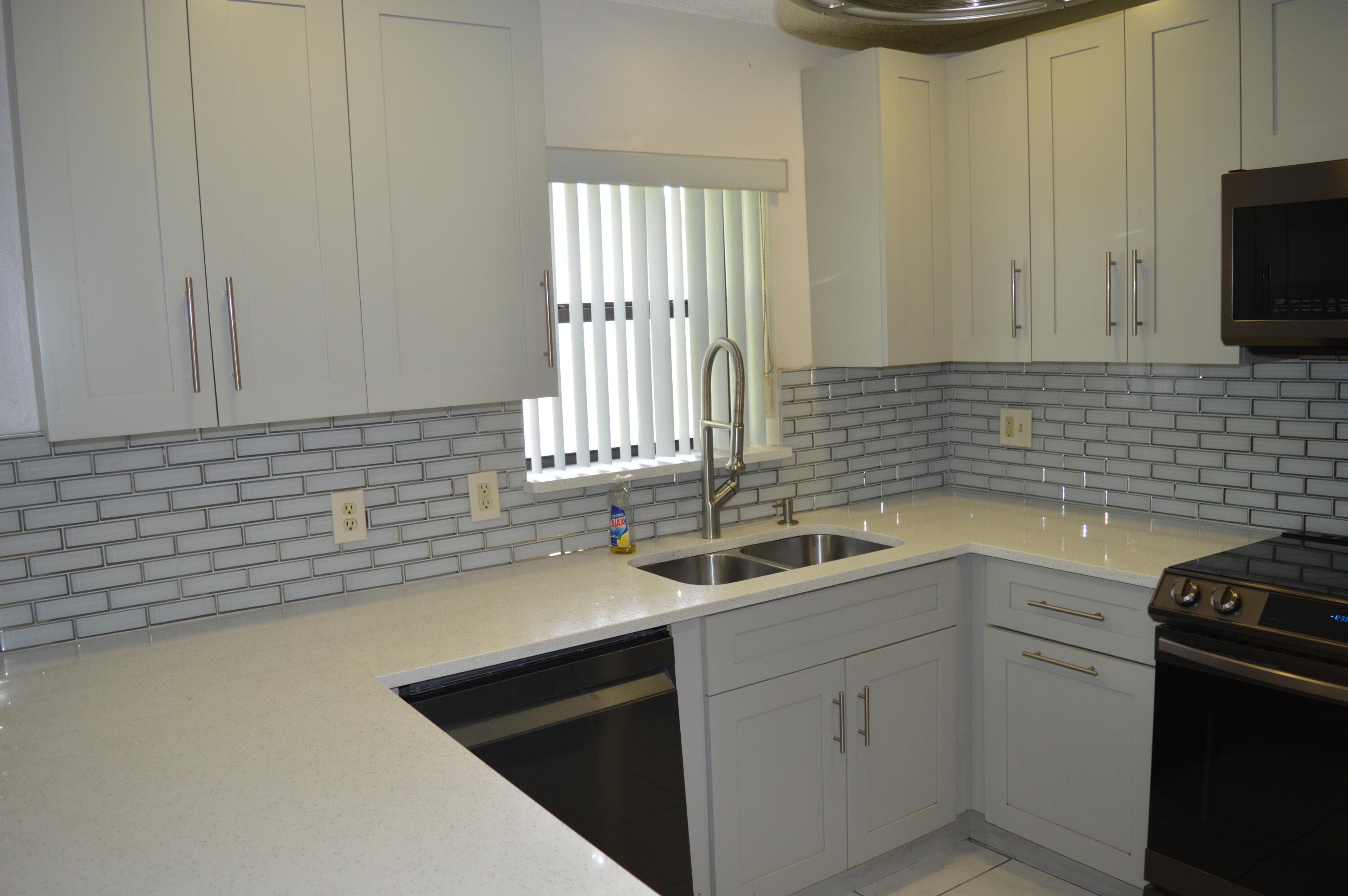 9194 NW 49TH Court, Sunrise, FL 33351 13
