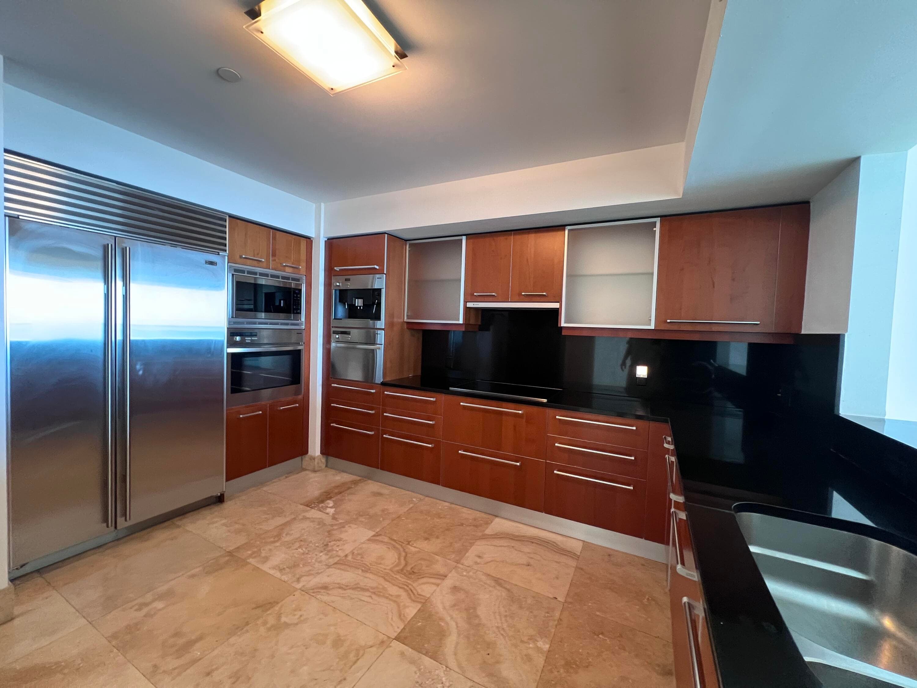 1331 BRICKELL BAY Drive 4407, Miami, FL 33131 4