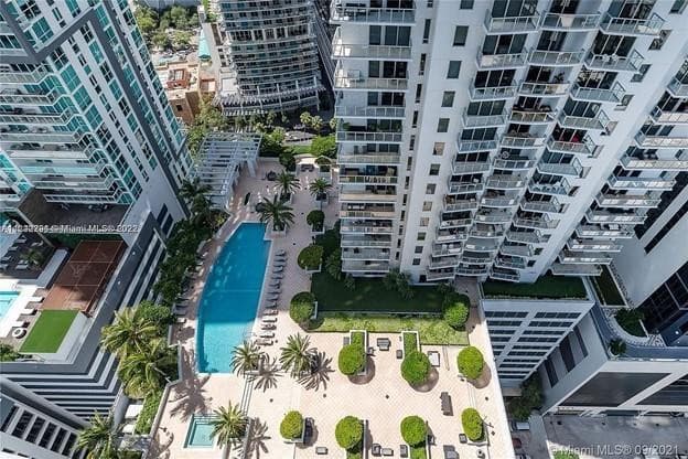1060 Brickell Avenue 1617, Miami, FL 33131 17