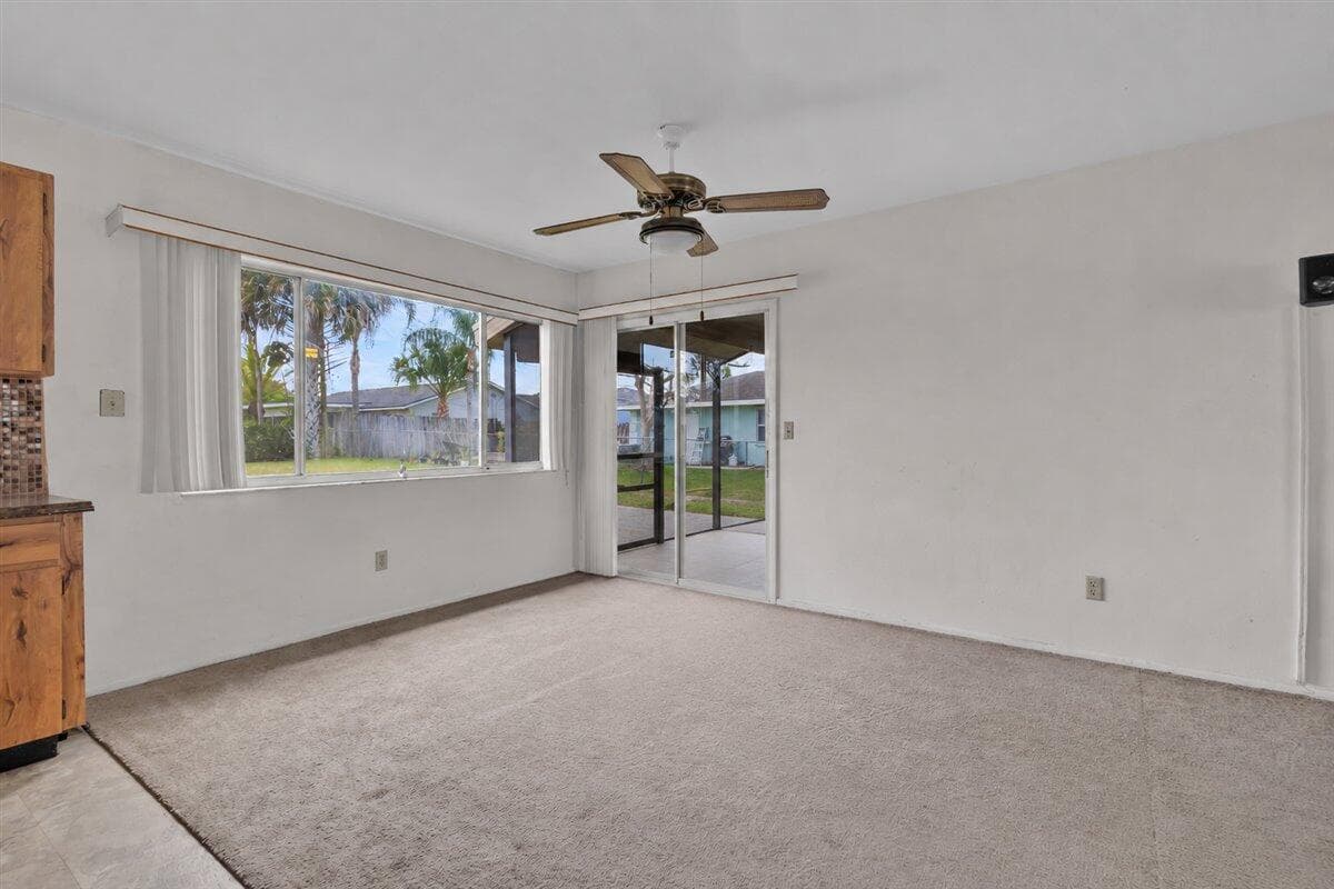 2118 SW Airoso Boulevard, Port St. Lucie, FL 34984 19