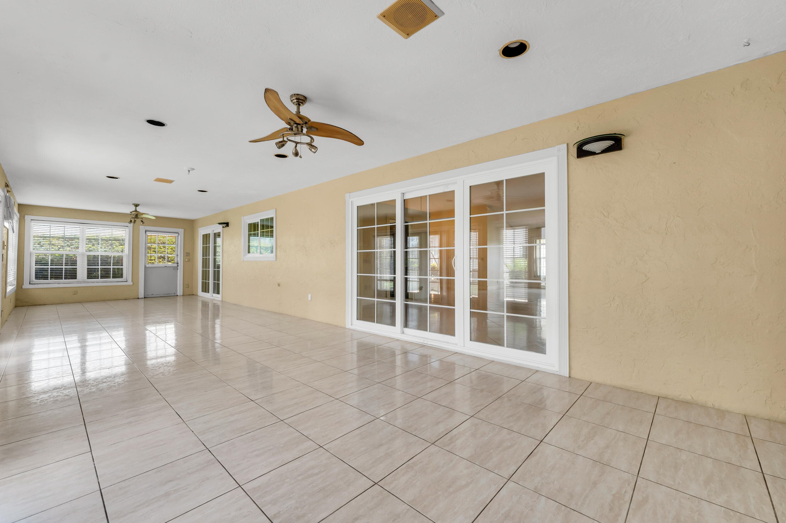 6083 SUNBERRY Circle, Boynton Beach, FL 33437 35