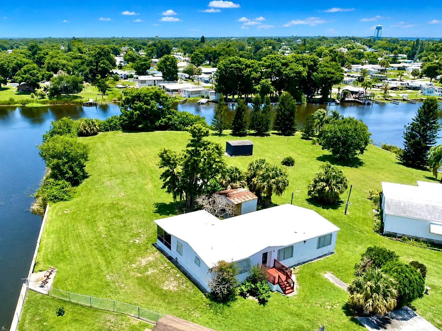 2717 SE 32nd Street, Okeechobee, FL 34974