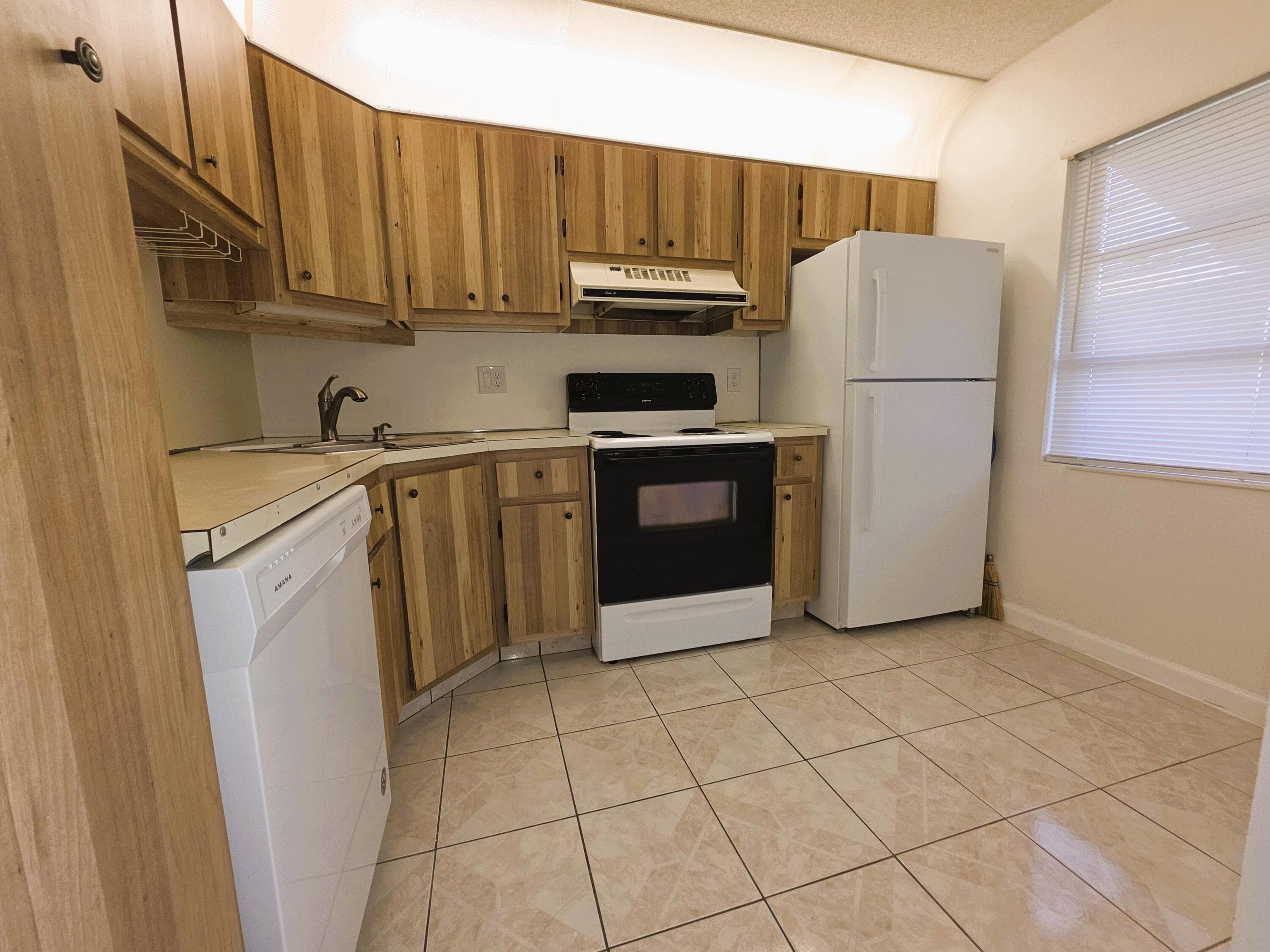 5445 GLENDA Street, West Palm Beach, FL 33417 3