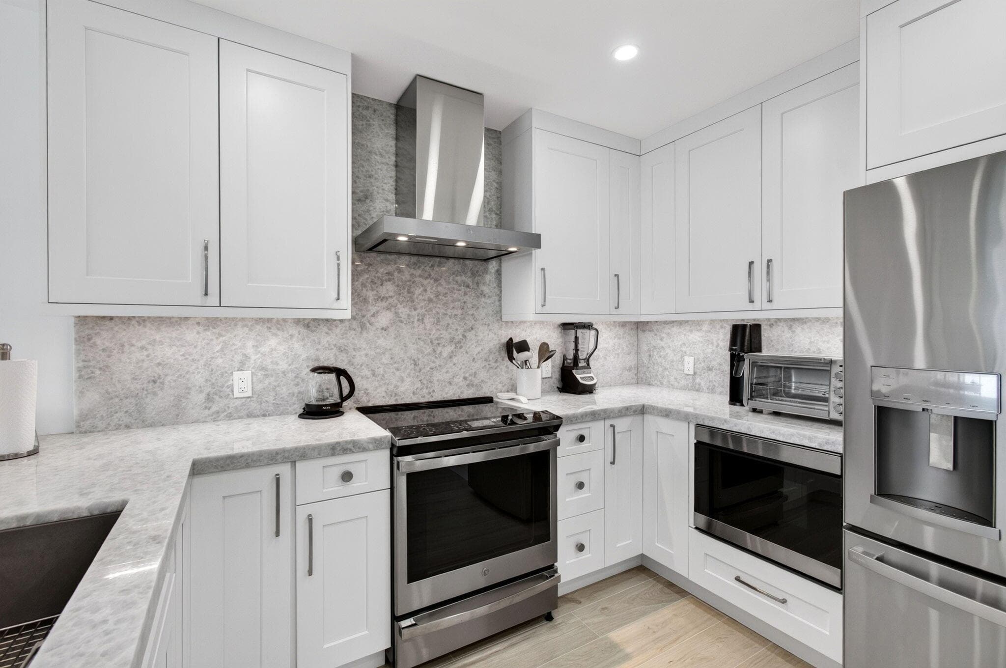 120 N OCEAN Boulevard 203, Delray Beach, FL 33483 23