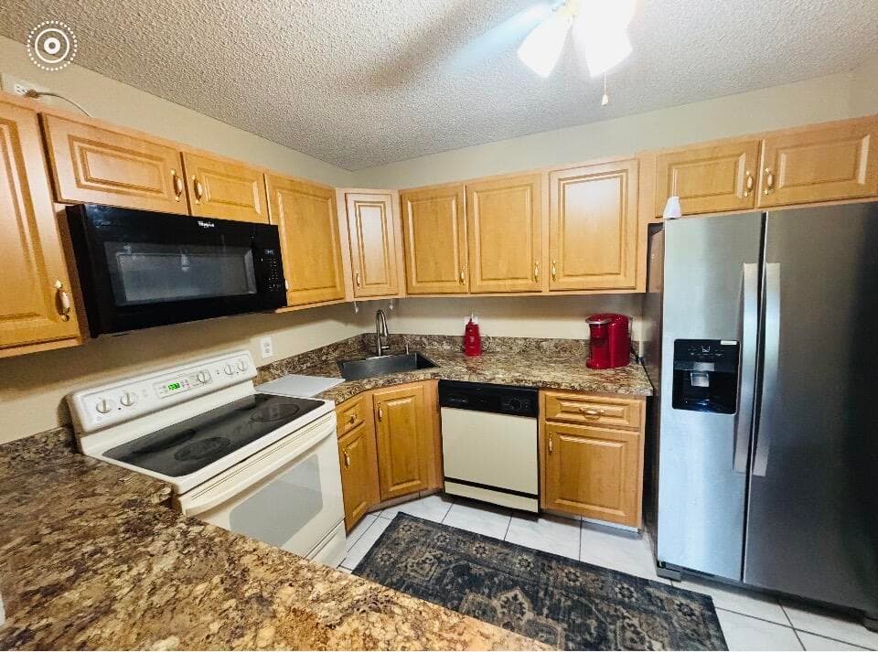 101 LAKE PINE Circle B-2, Greenacres, FL 33463 2