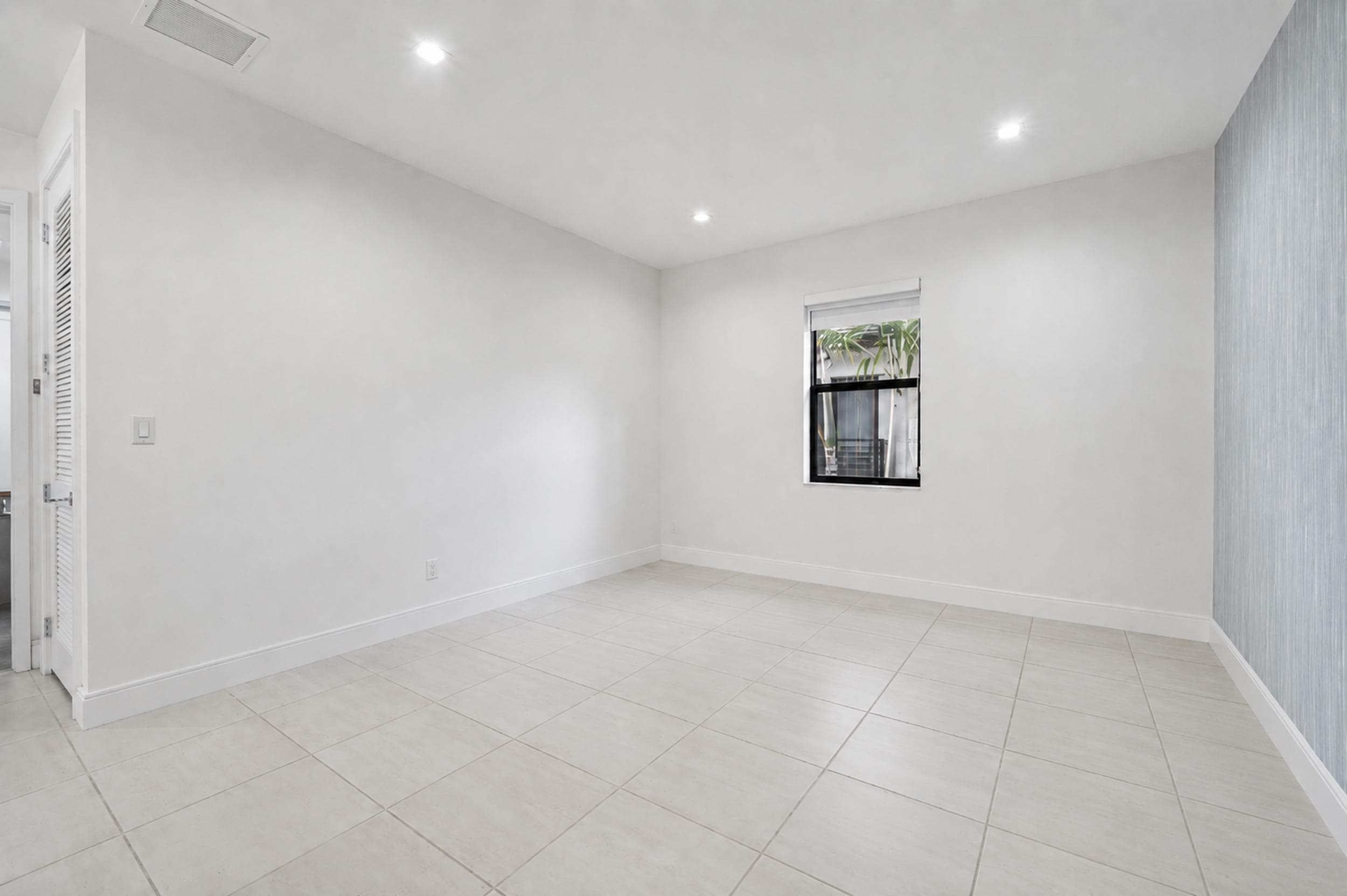 8272 NW 44th Terrace, Doral, FL 33166 12