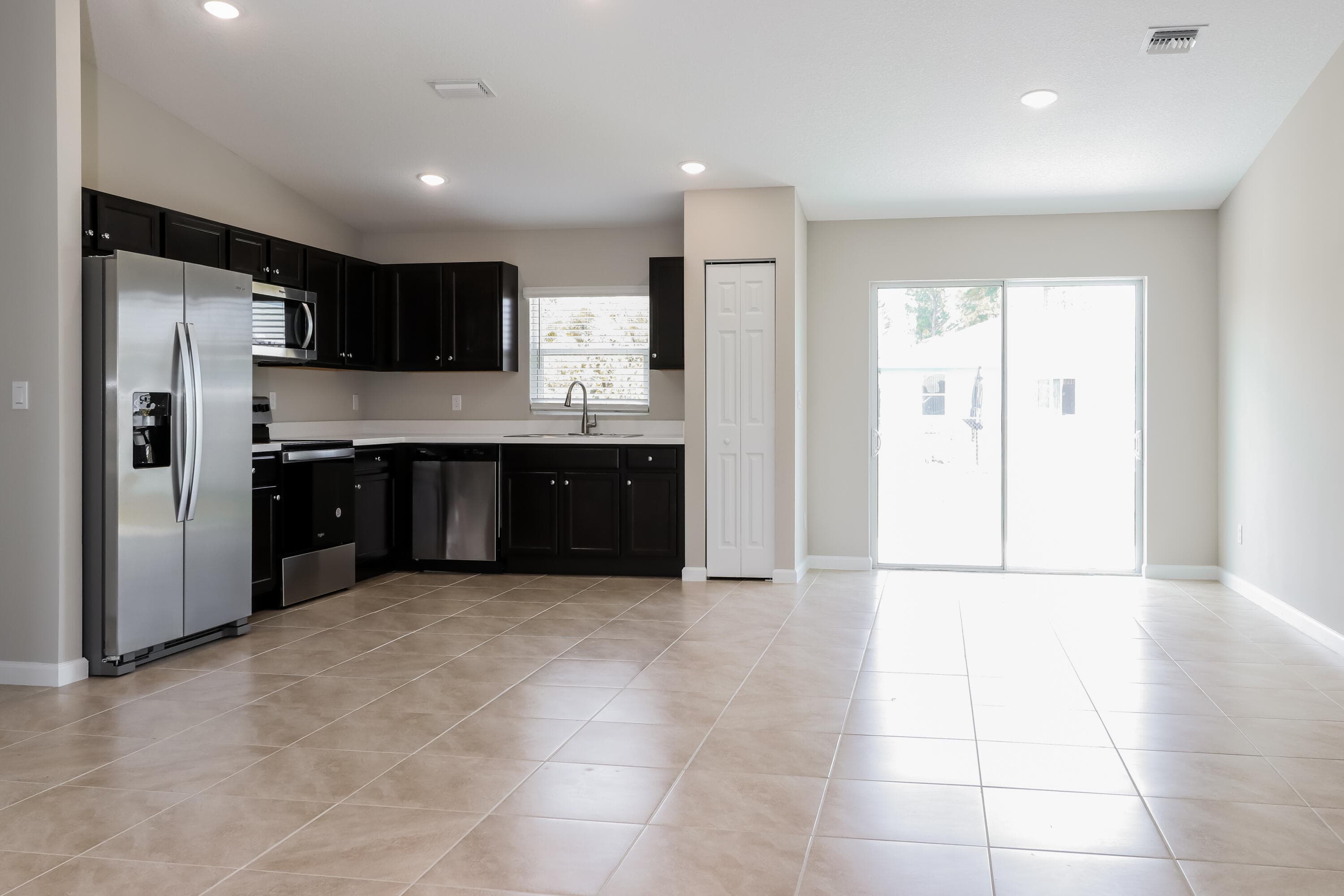1037 SW SUDDER Avenue, Port St. Lucie, FL 34953 9
