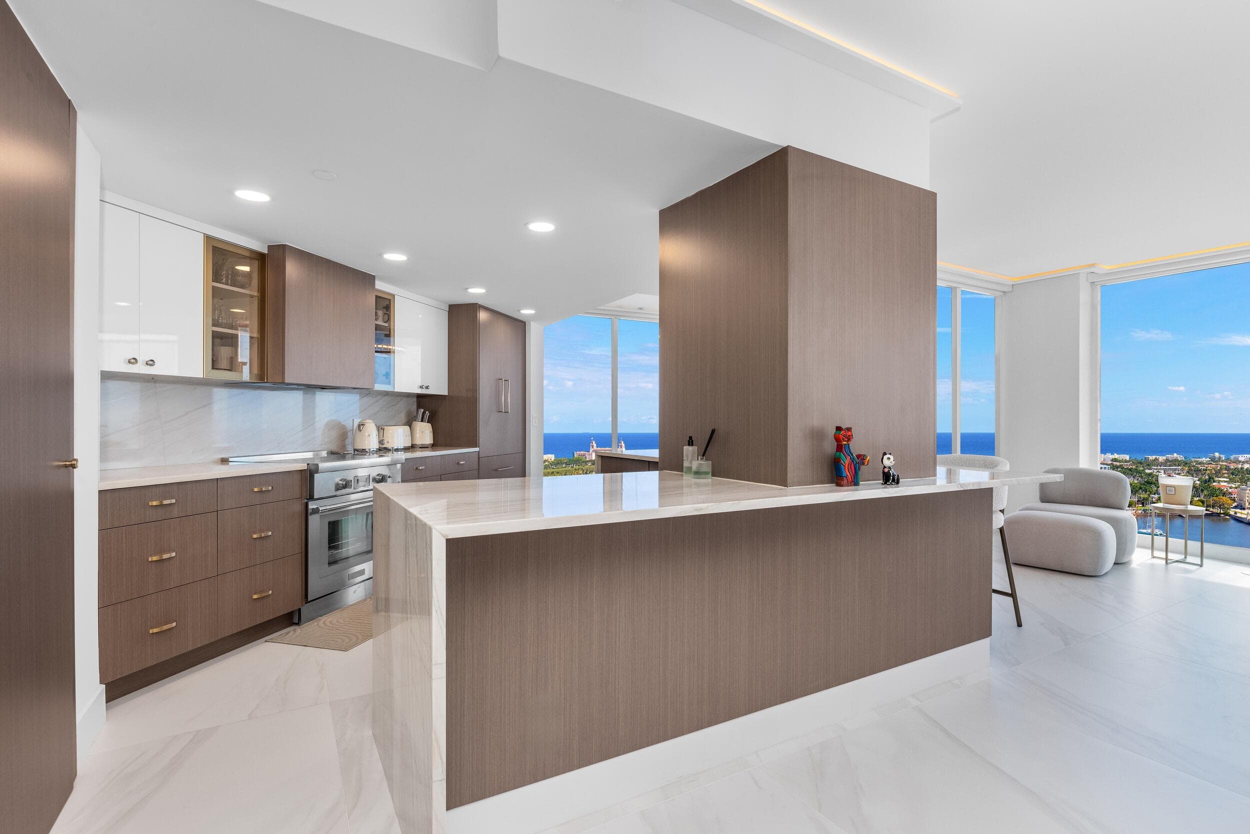 525 S Flagler Drive 23A, West Palm Beach, FL 33401 4