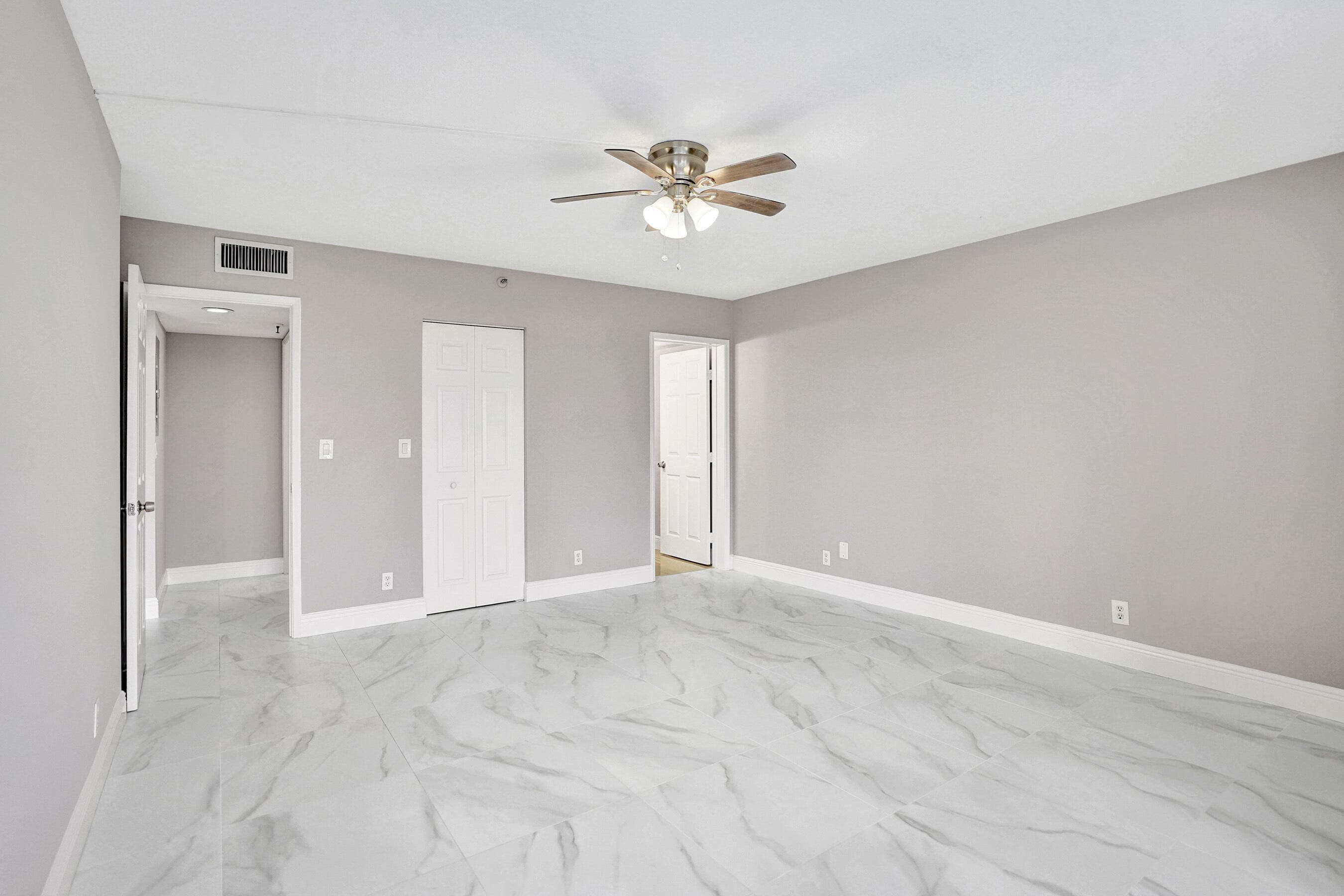 2200 S Cypress Bend Drive 707, Pompano Beach, FL 33069 11
