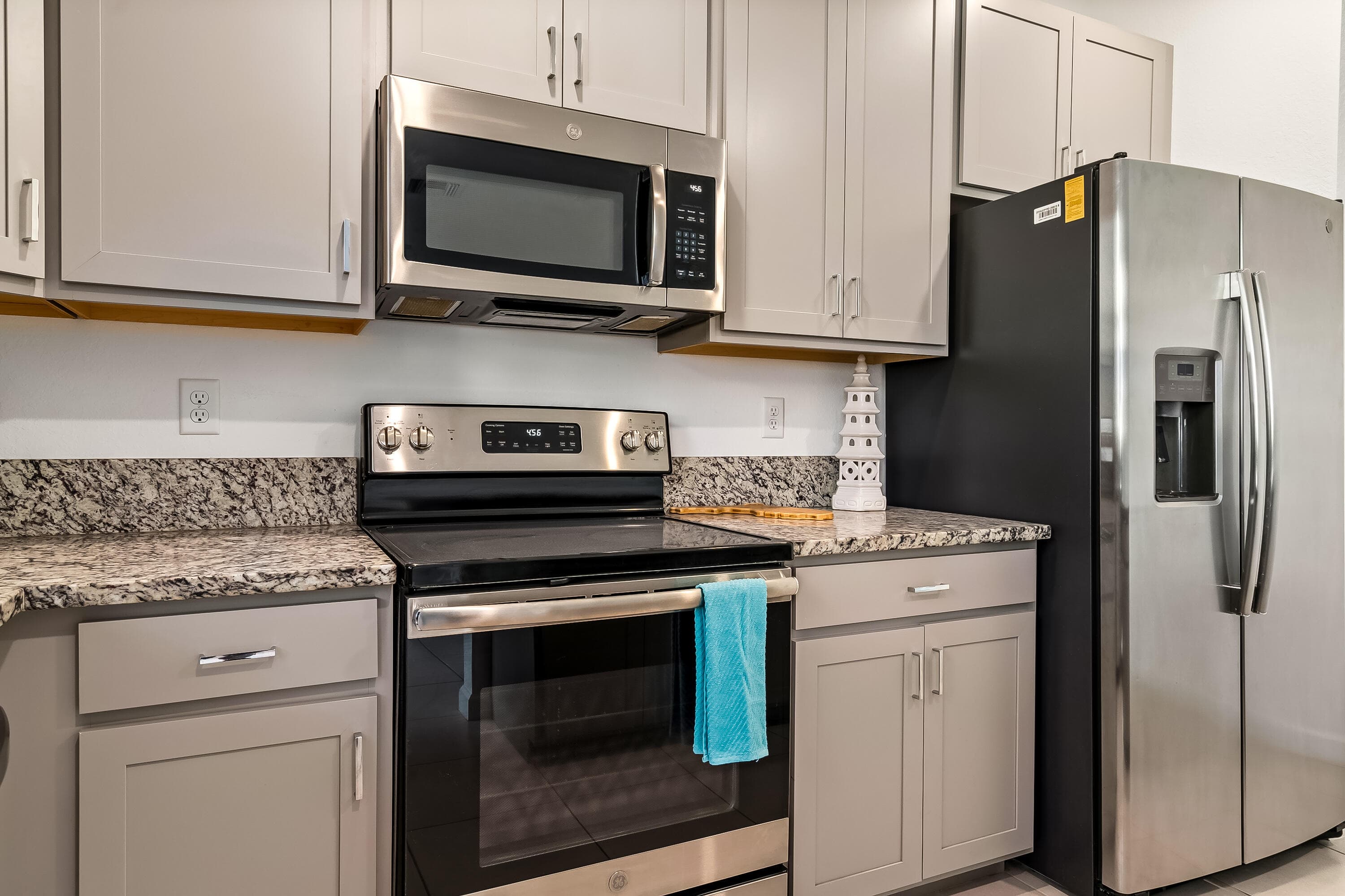 5323 SANTA MARIA Avenue, Boynton Beach, FL 33436 11