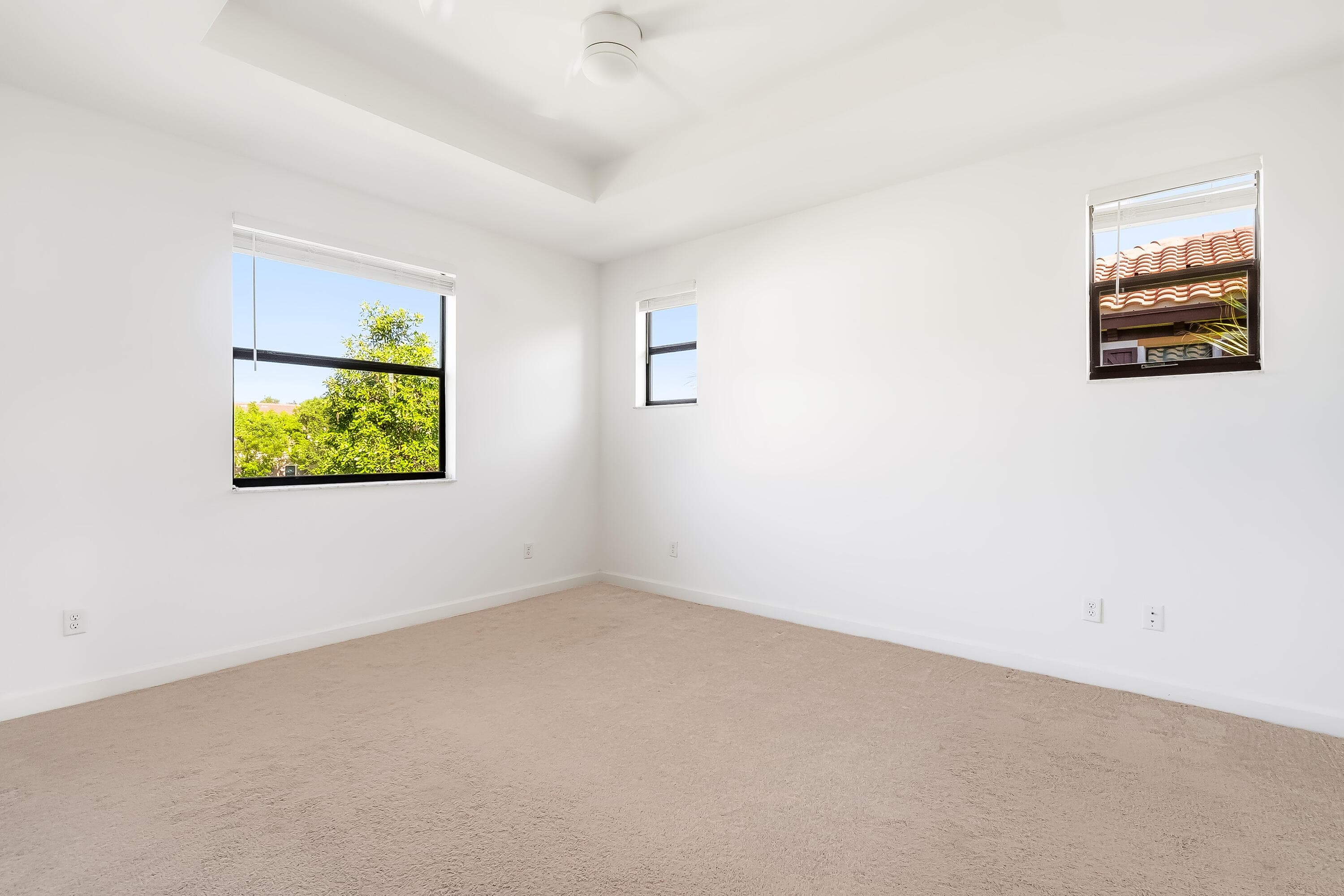 5323 SANTA MARIA Avenue, Boynton Beach, FL 33436 23