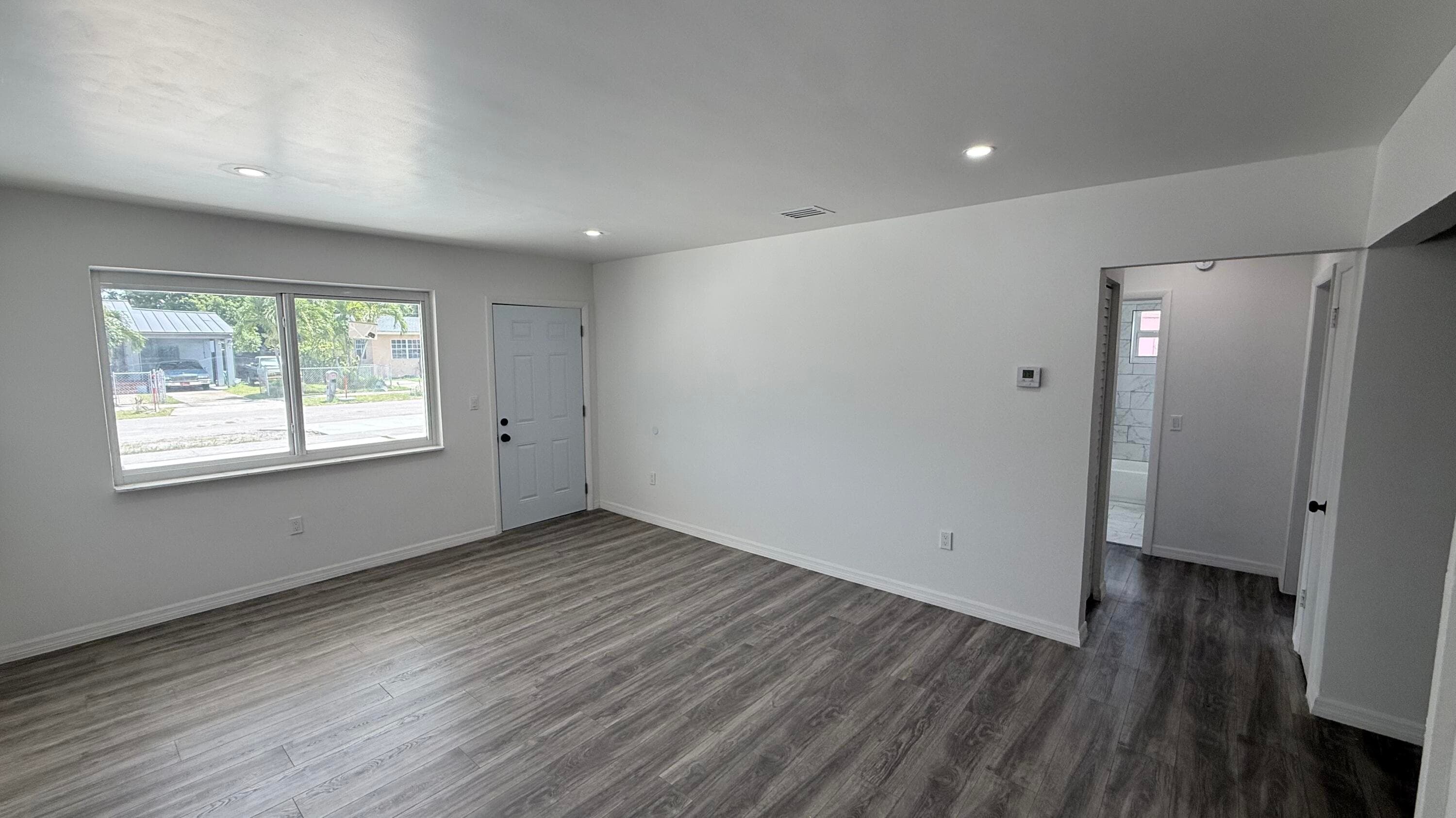 1063 NW 108th Terrace, Miami, FL 33168 4