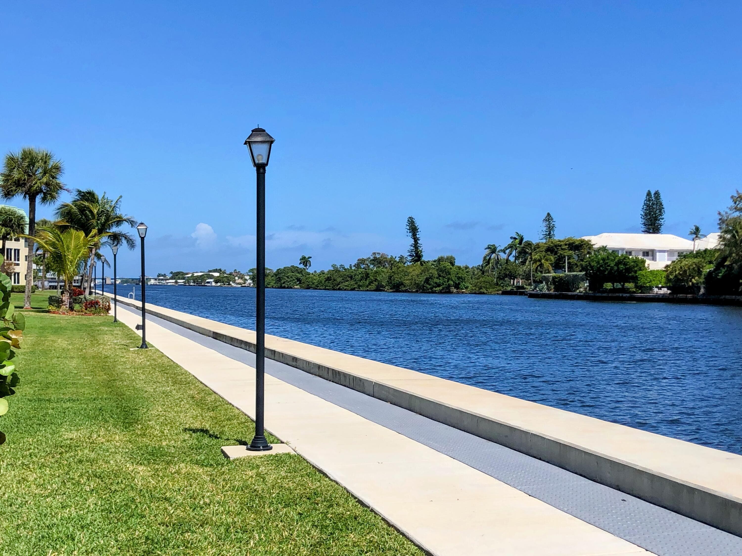 21 Colonial Club Drive 202, Boynton Beach, FL 33435 48