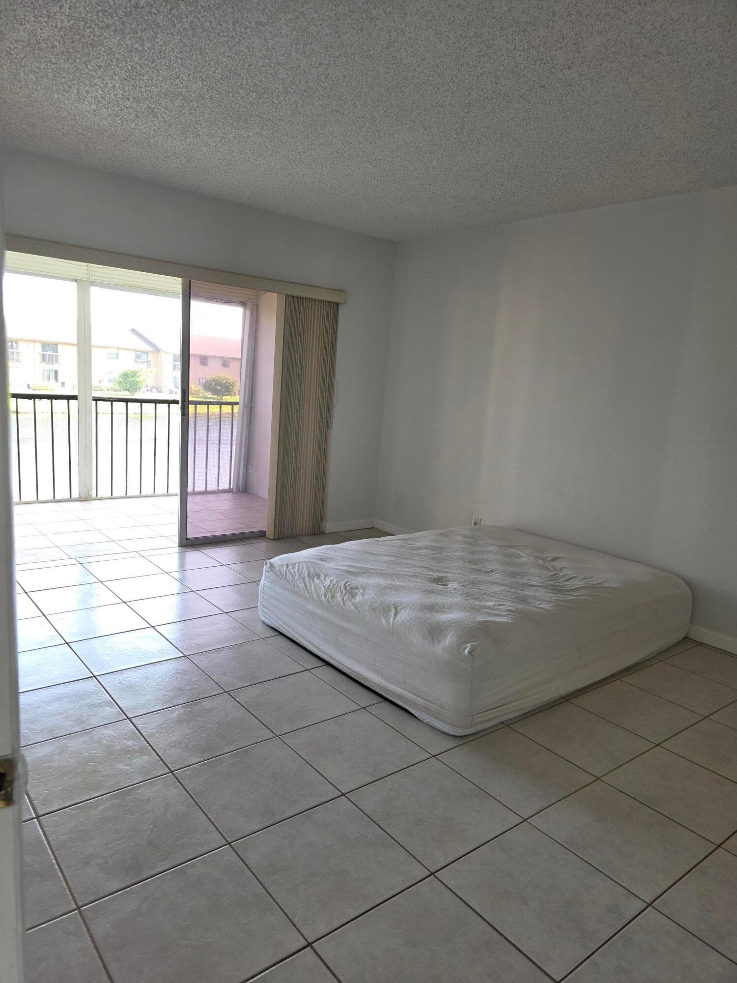 3905 N NOB HILL Road 206, Sunrise, FL 33351 28