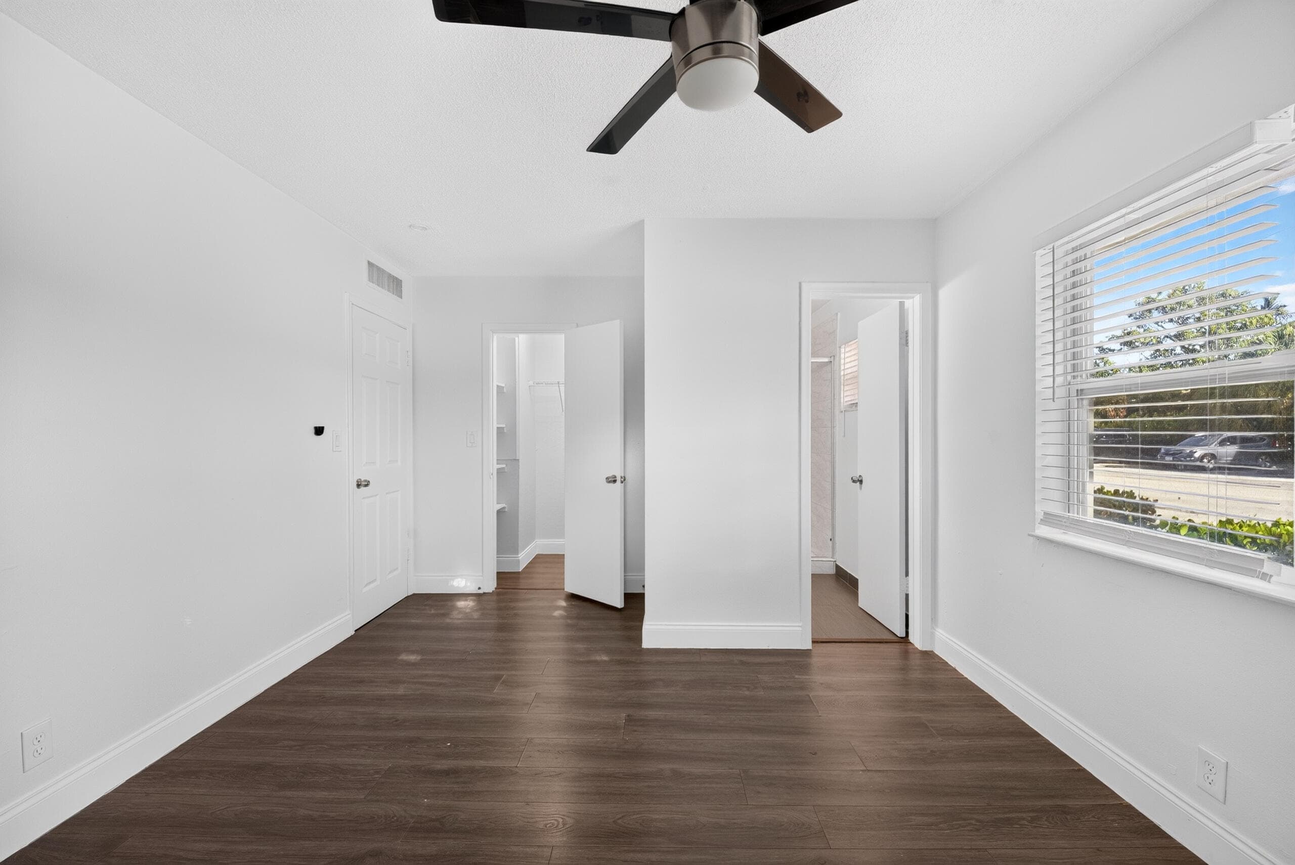 732 SE 15th Street Apt 1, Fort Lauderdale, FL 33316 32