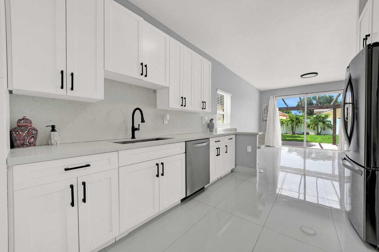 17021 NW 10TH Street, Pembroke Pines, FL 33028 12