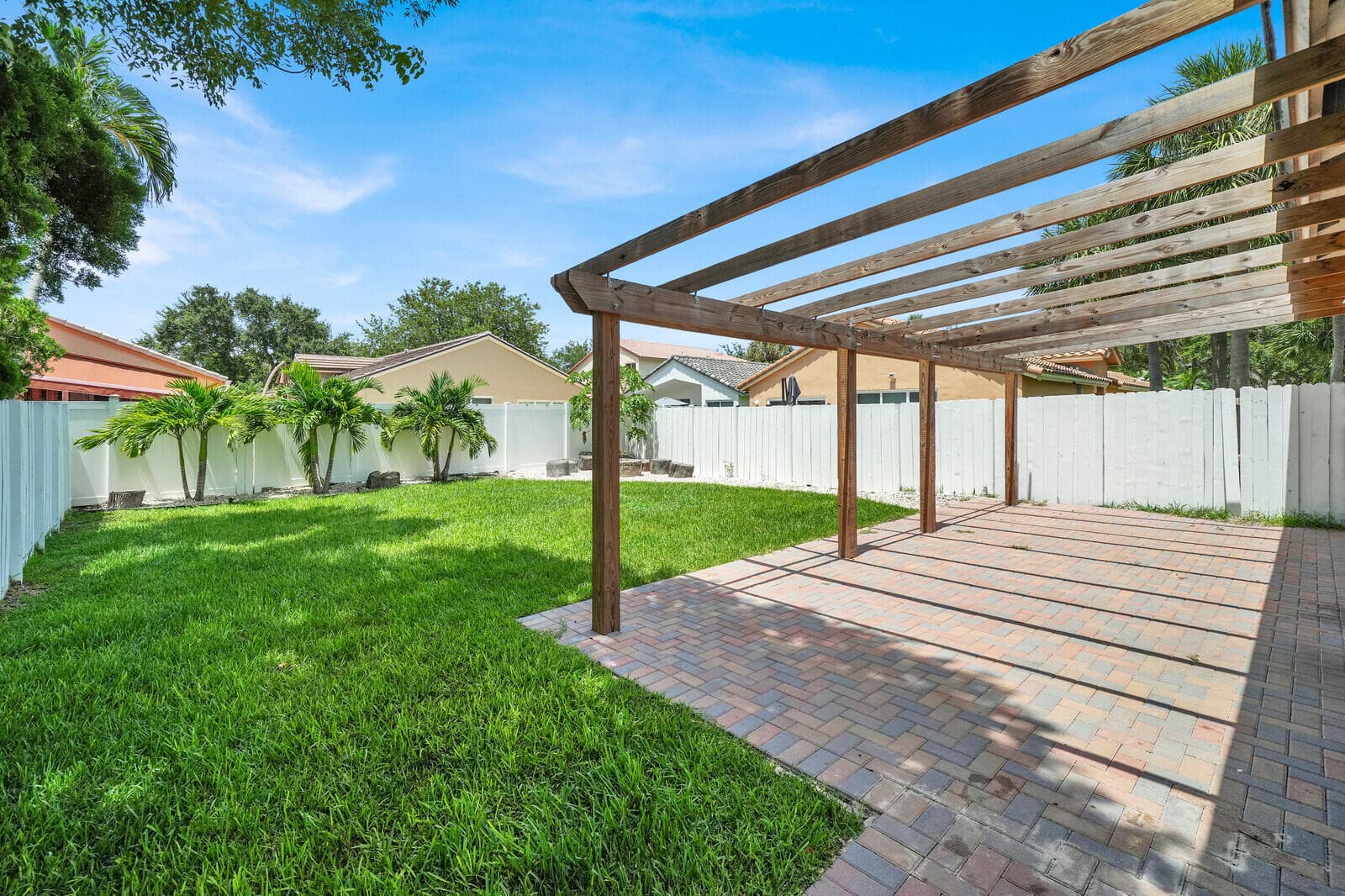 17021 NW 10TH Street, Pembroke Pines, FL 33028 33