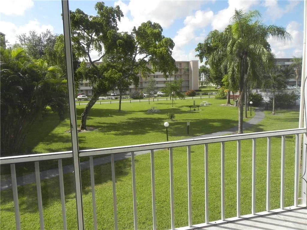 4650 Washington Street 207, Hollywood, FL 33021 10