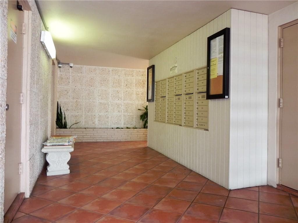 4650 Washington Street 207, Hollywood, FL 33021 24