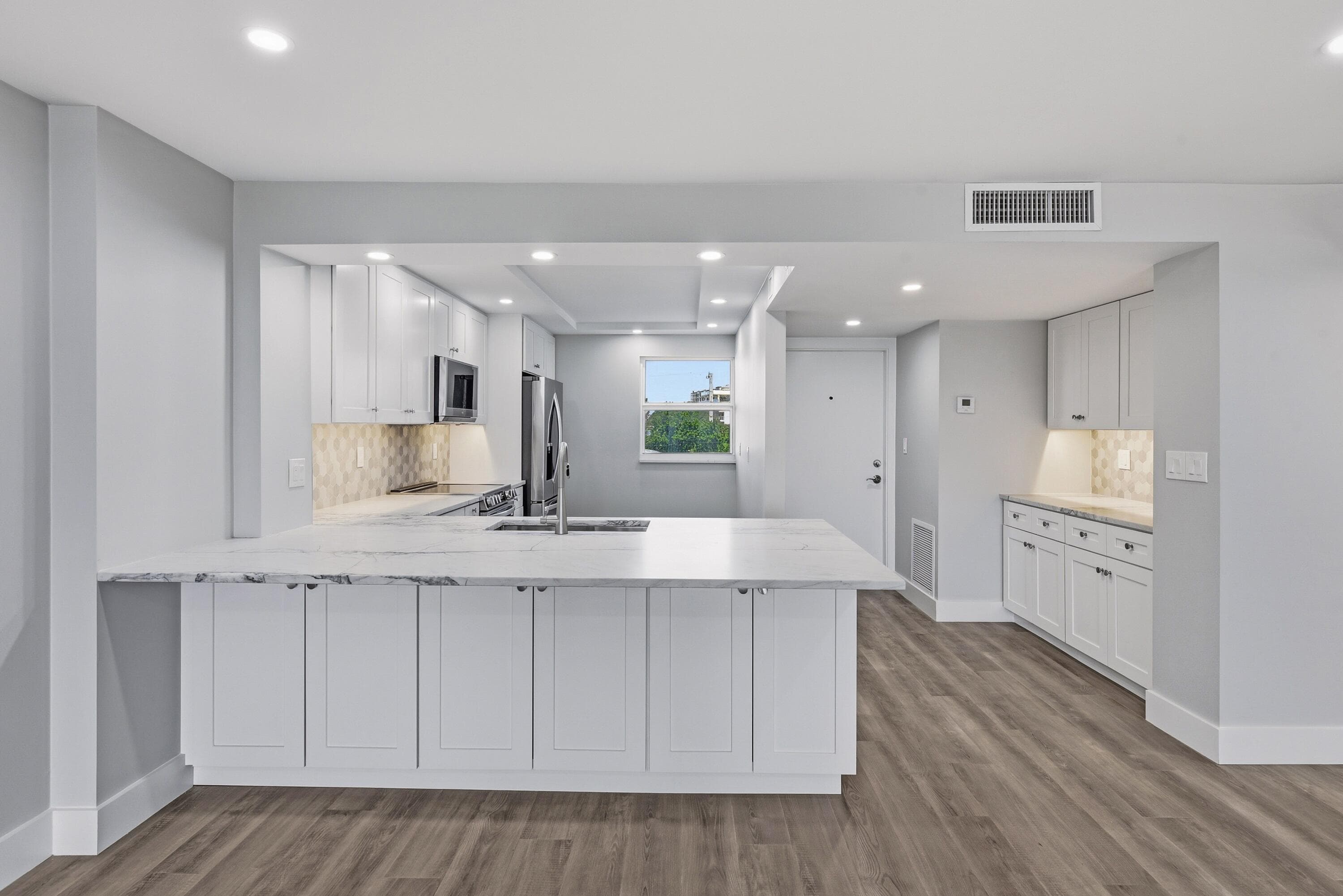 1012 N Ocean Boulevard 202, Pompano Beach, FL 33062 4