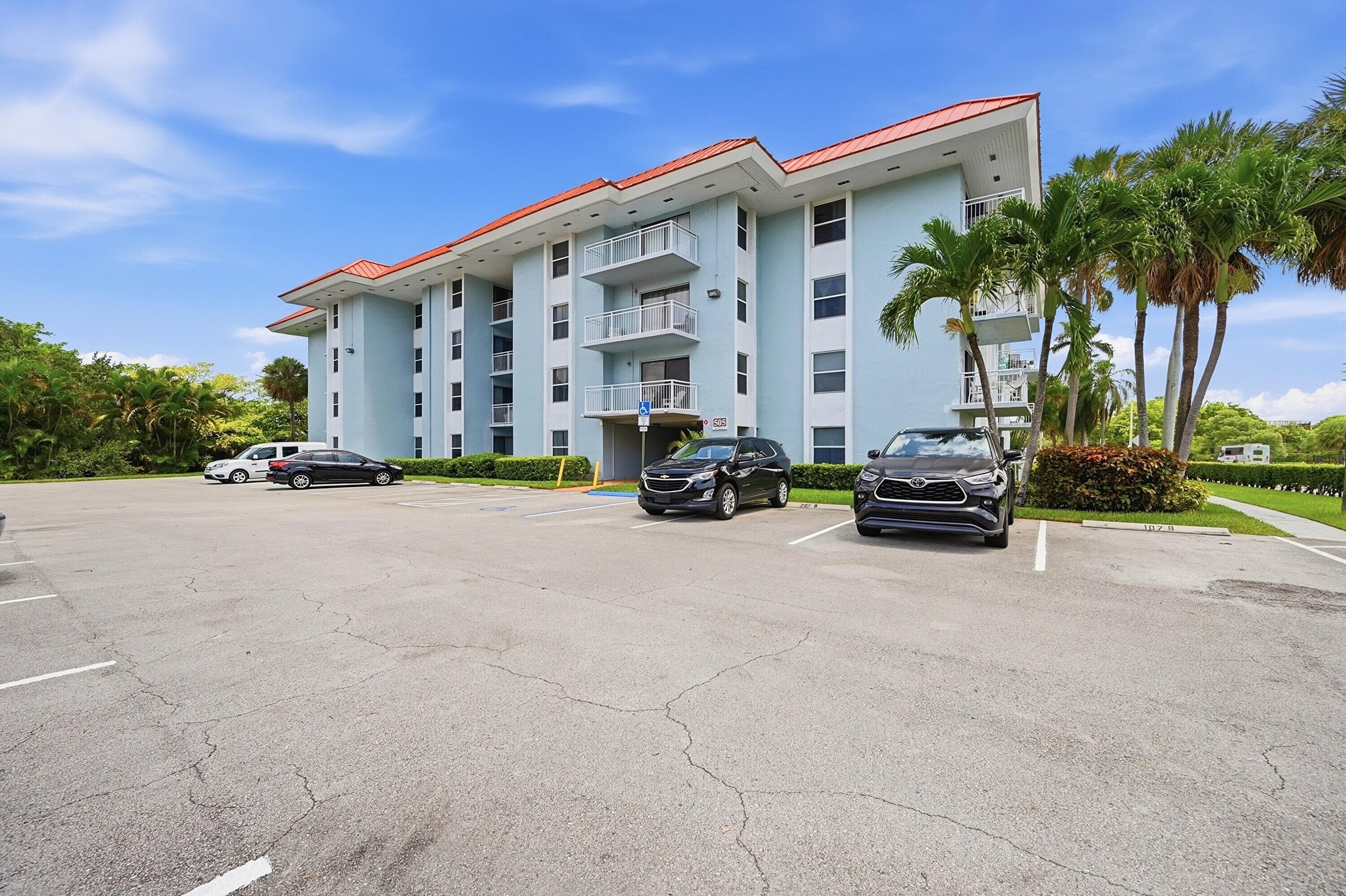 505 S PINE ISLAND Road B310, Plantation, FL 33324 5