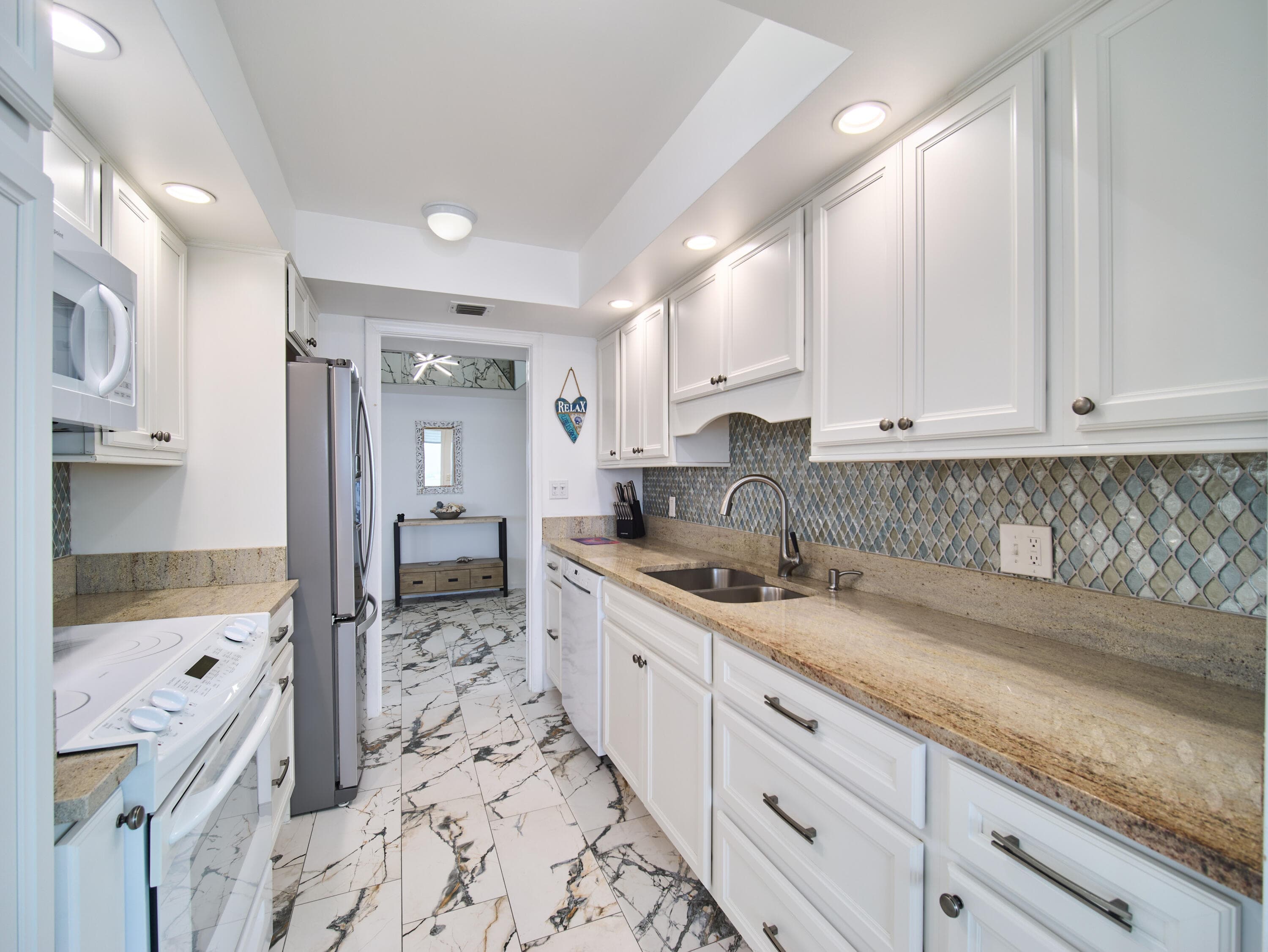 5550 N Ocean Drive 9D, Singer Island, FL 33404 14