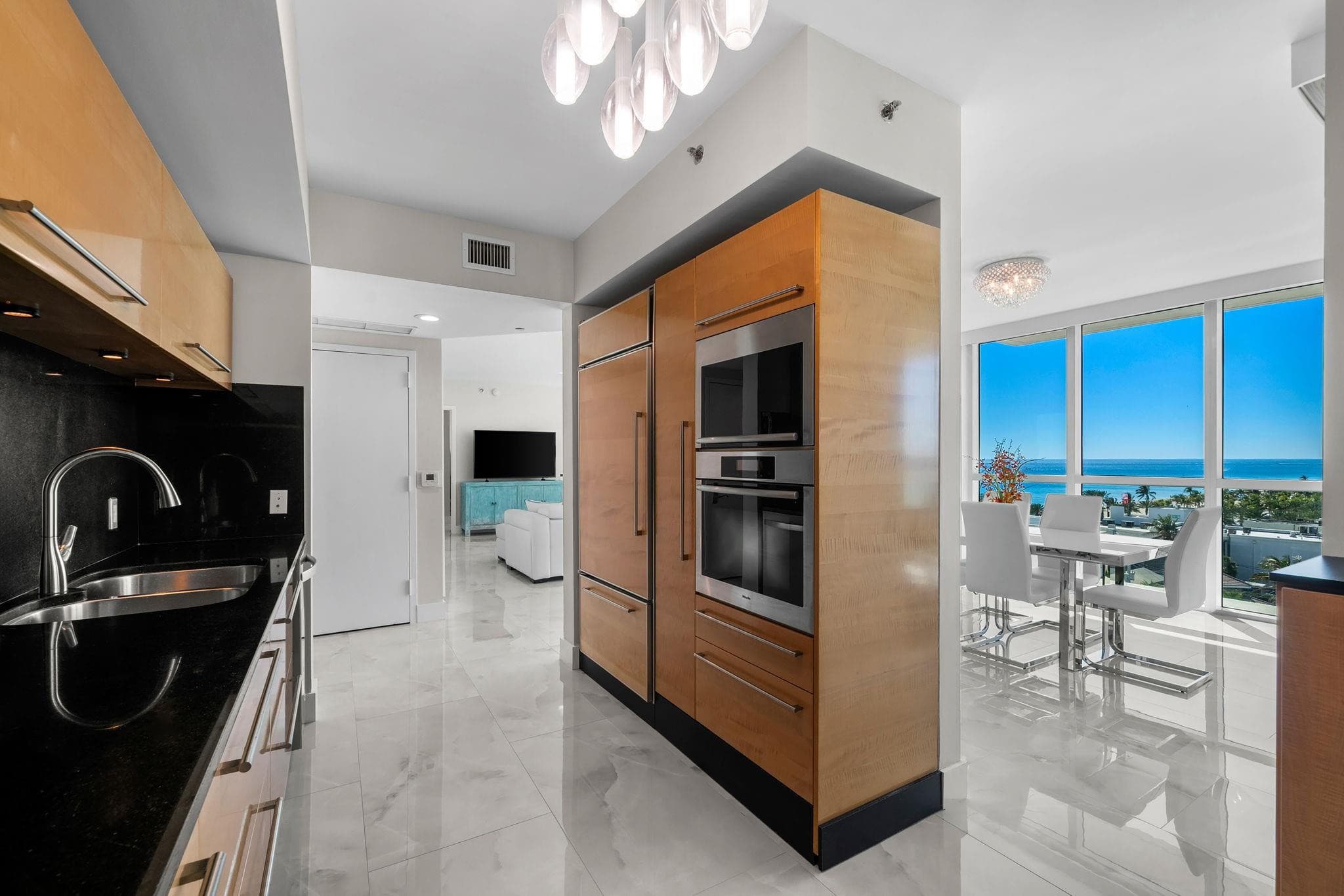 101 S Fort Lauderdale Beach Boulevard 907, Fort Lauderdale, FL 33316 4