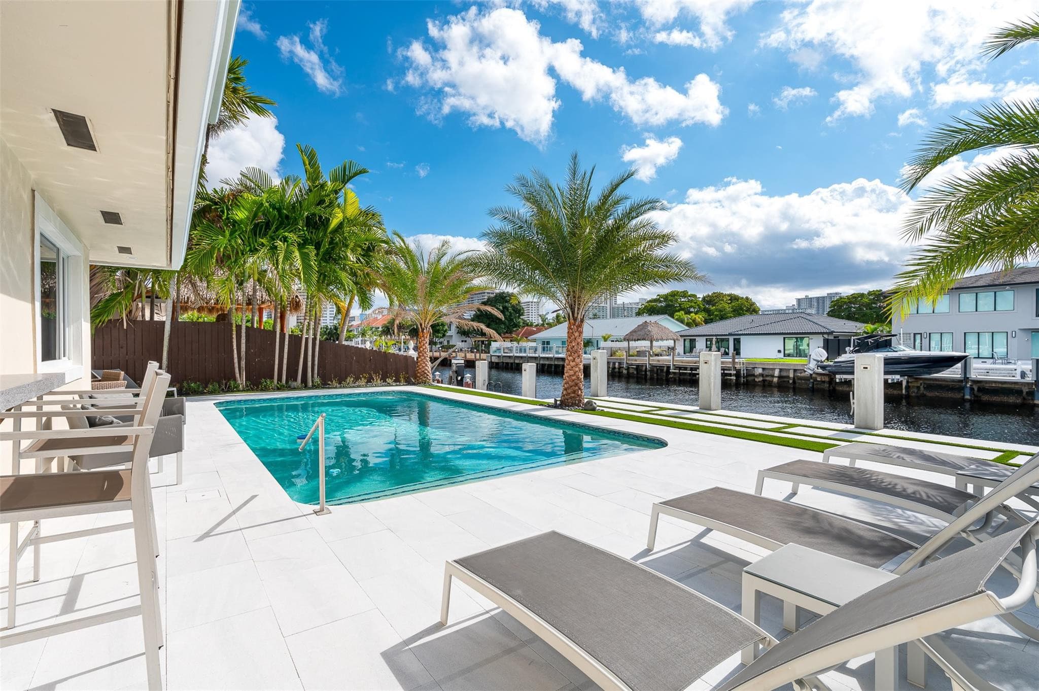 39 Castle Harbor Isle Drive, Fort Lauderdale, FL 33308 37